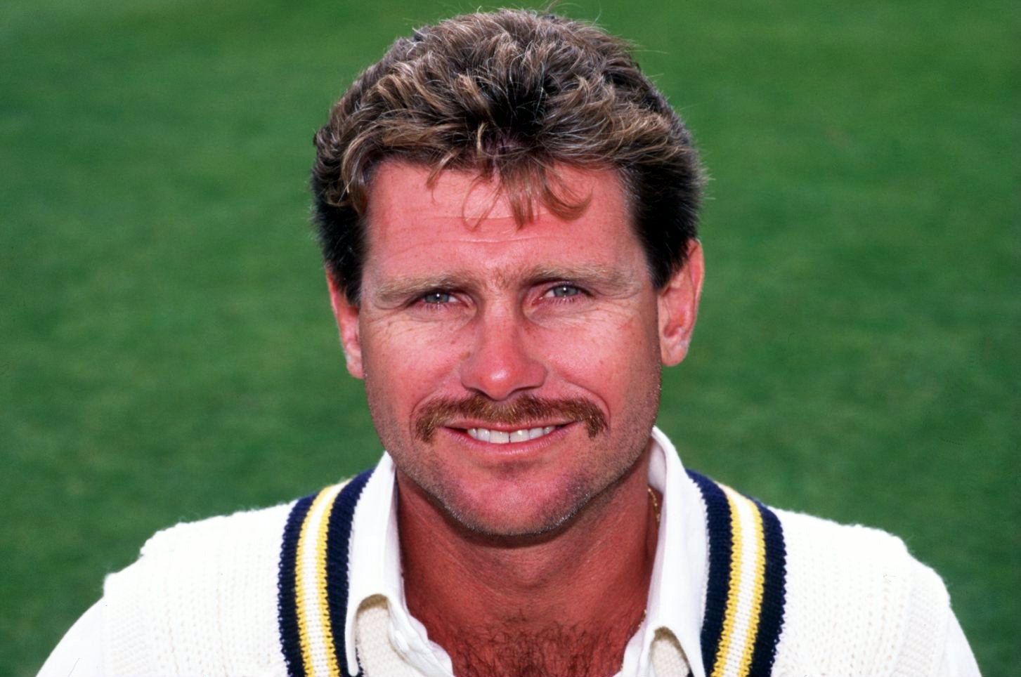 Robin Smith, who played for Hampshire and England, has died