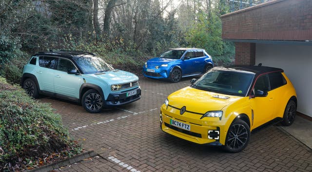 <p>Renaults 5 and 4, and the Alpine A290 have all benefitted from the higher rate of the Electric Car Grant</p>