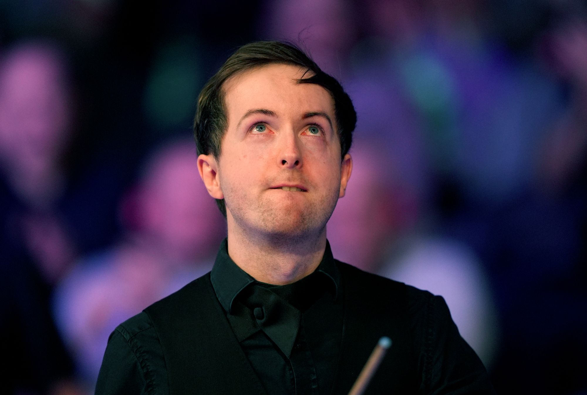 <p>Scott Donaldson was emotional as he walked out to face Mark Allen</p>