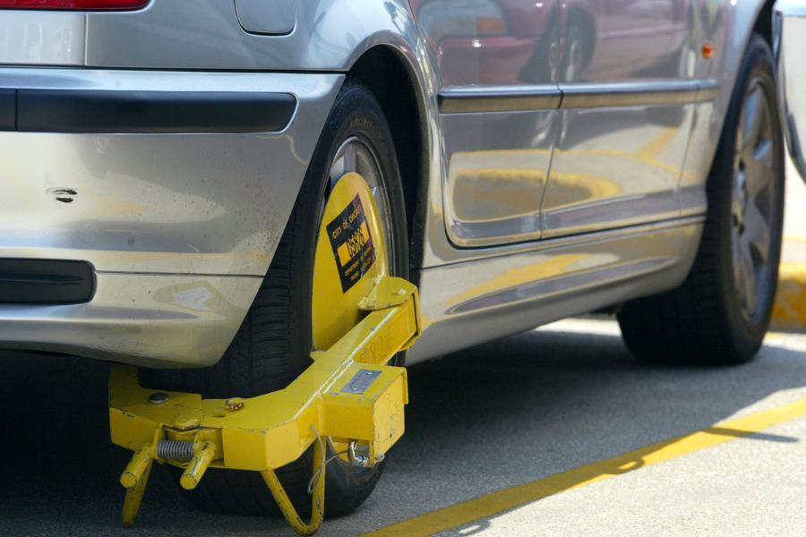 Chris Fleming comedy show attendees at Atlanta’s Buckhead Theatre were stranded for 90 minutes after Empire Parking Services booted their cars in a nearby lot, despite having prepaid for Ticketmaster parking