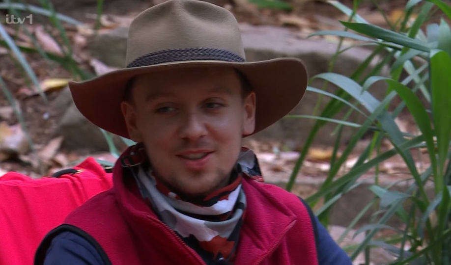 Аитцх, након што му је речено да иде