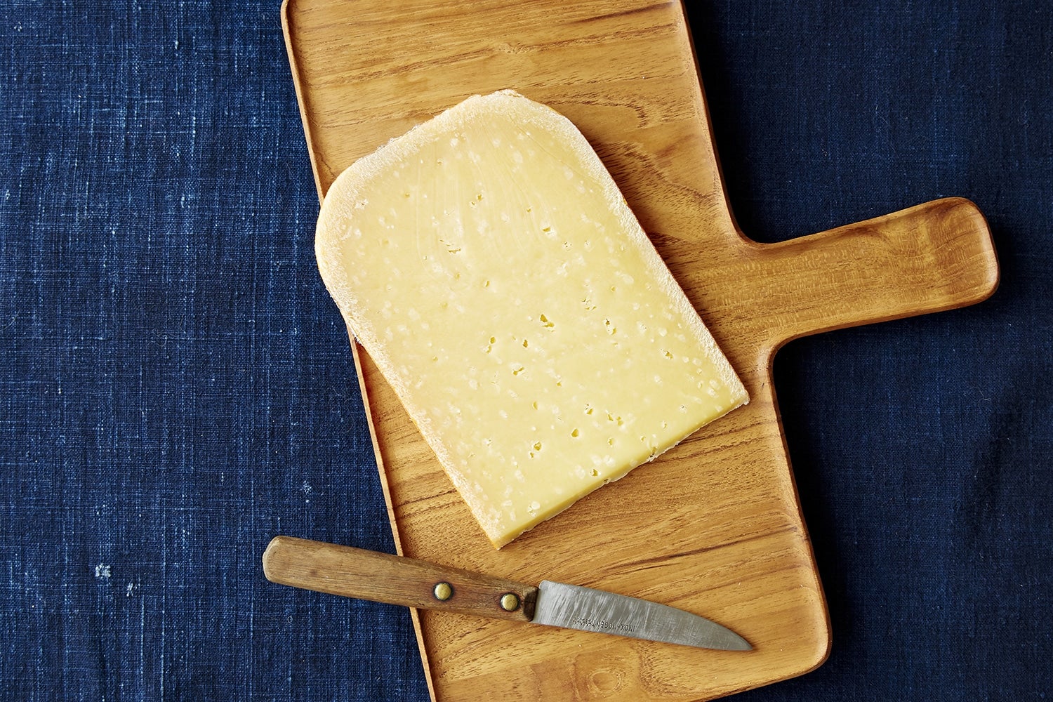 An 18-month Gouda with banoffee notes and umami crunch – the kind of surprise a cheesemonger lives to recommend