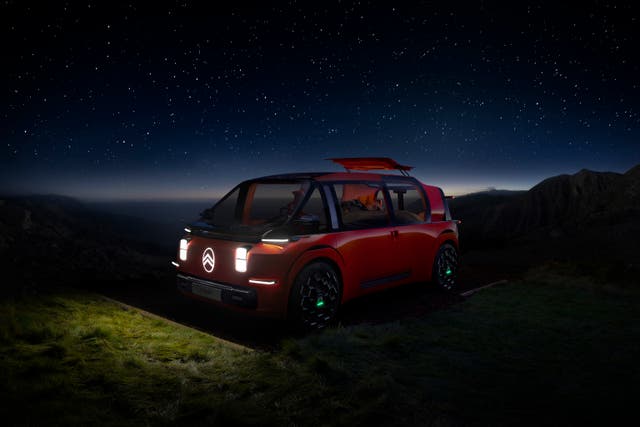 <p>Citroen's ELO concept is a camper van, cinema and office rolled into one</p>