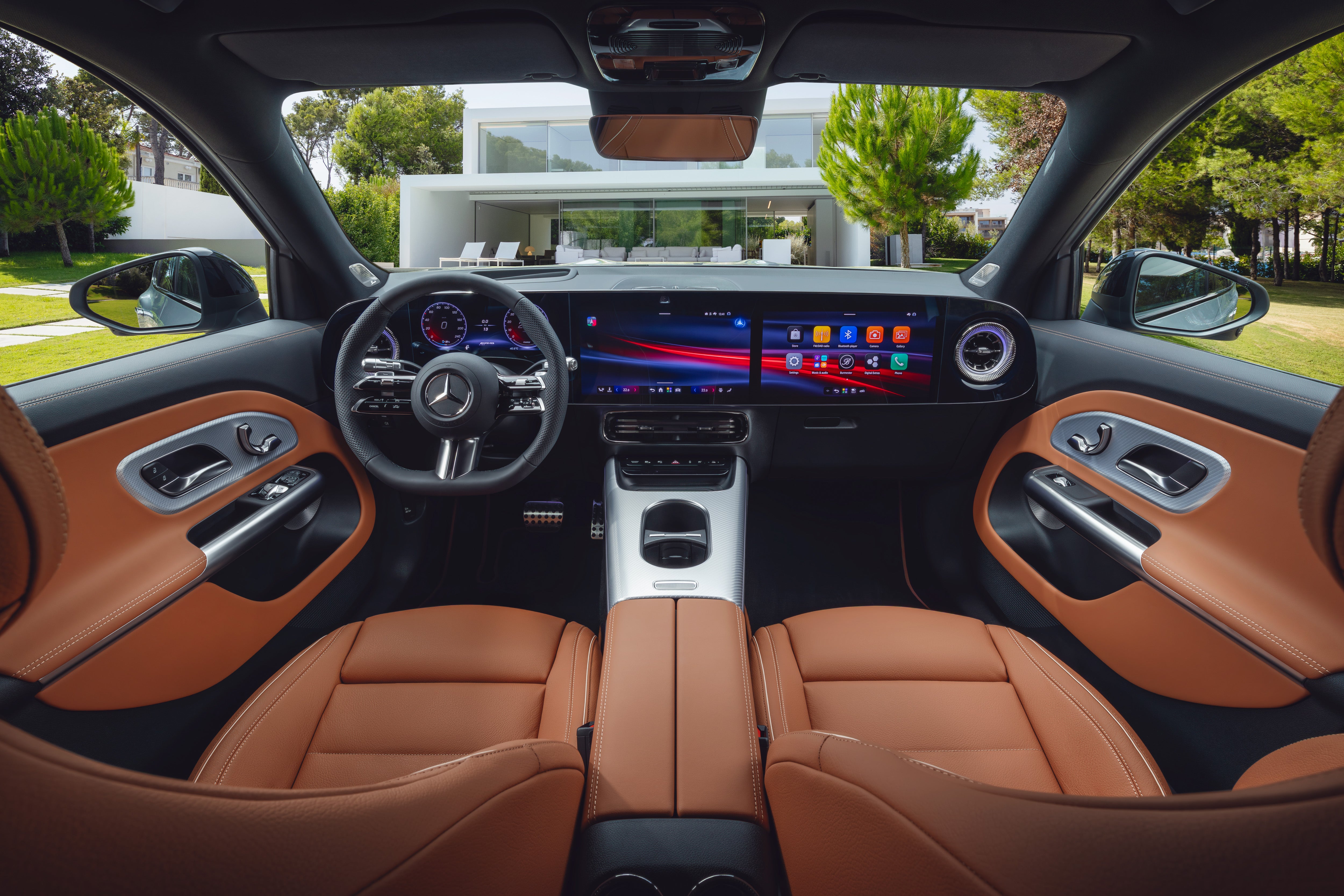 Inside, the new Mercedes-Benz GLB features the new MBUX Superscreen