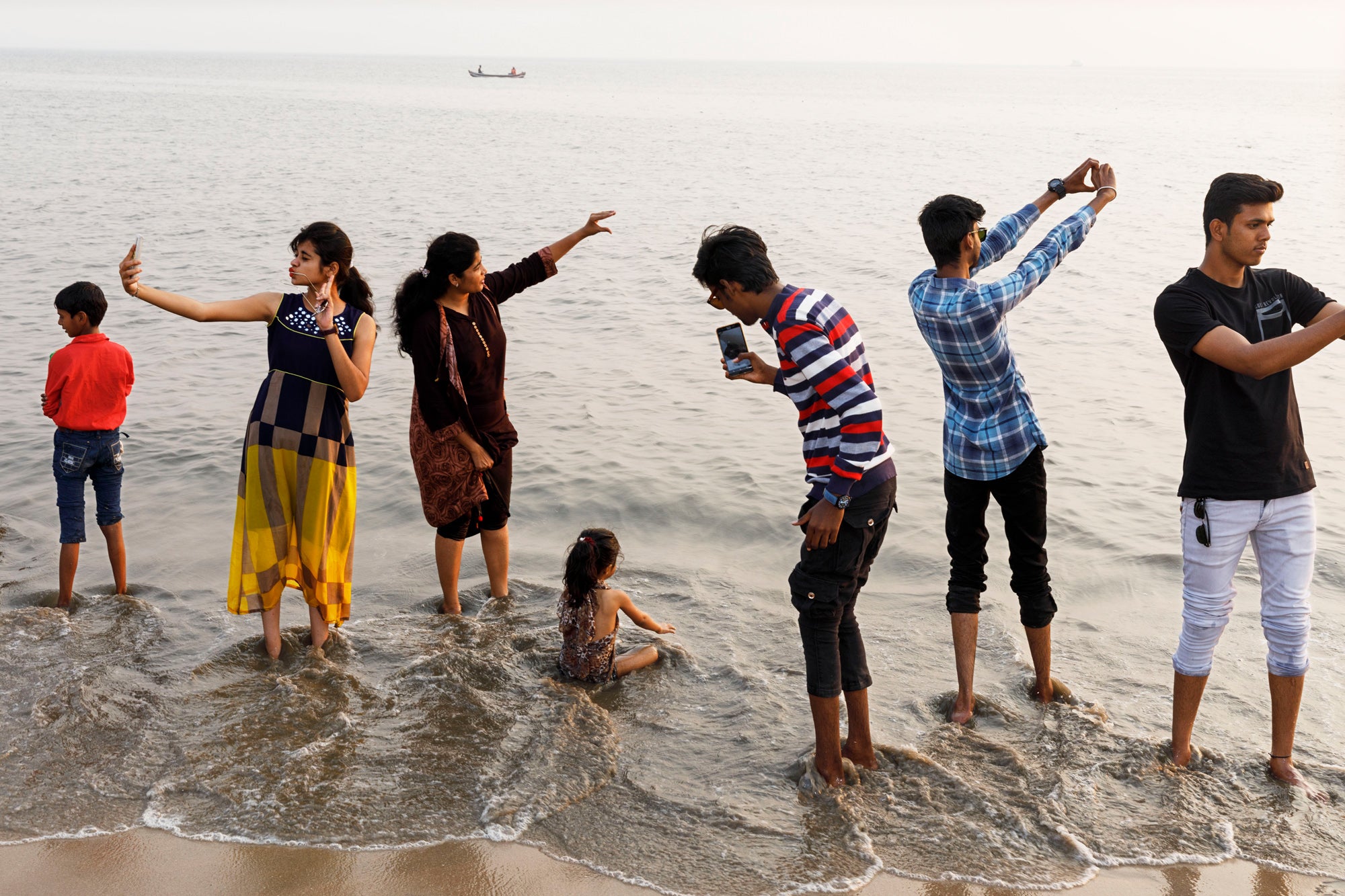 Chowpatty Beach, Mumbai, India, 2018, from ‘Death by Selfie’