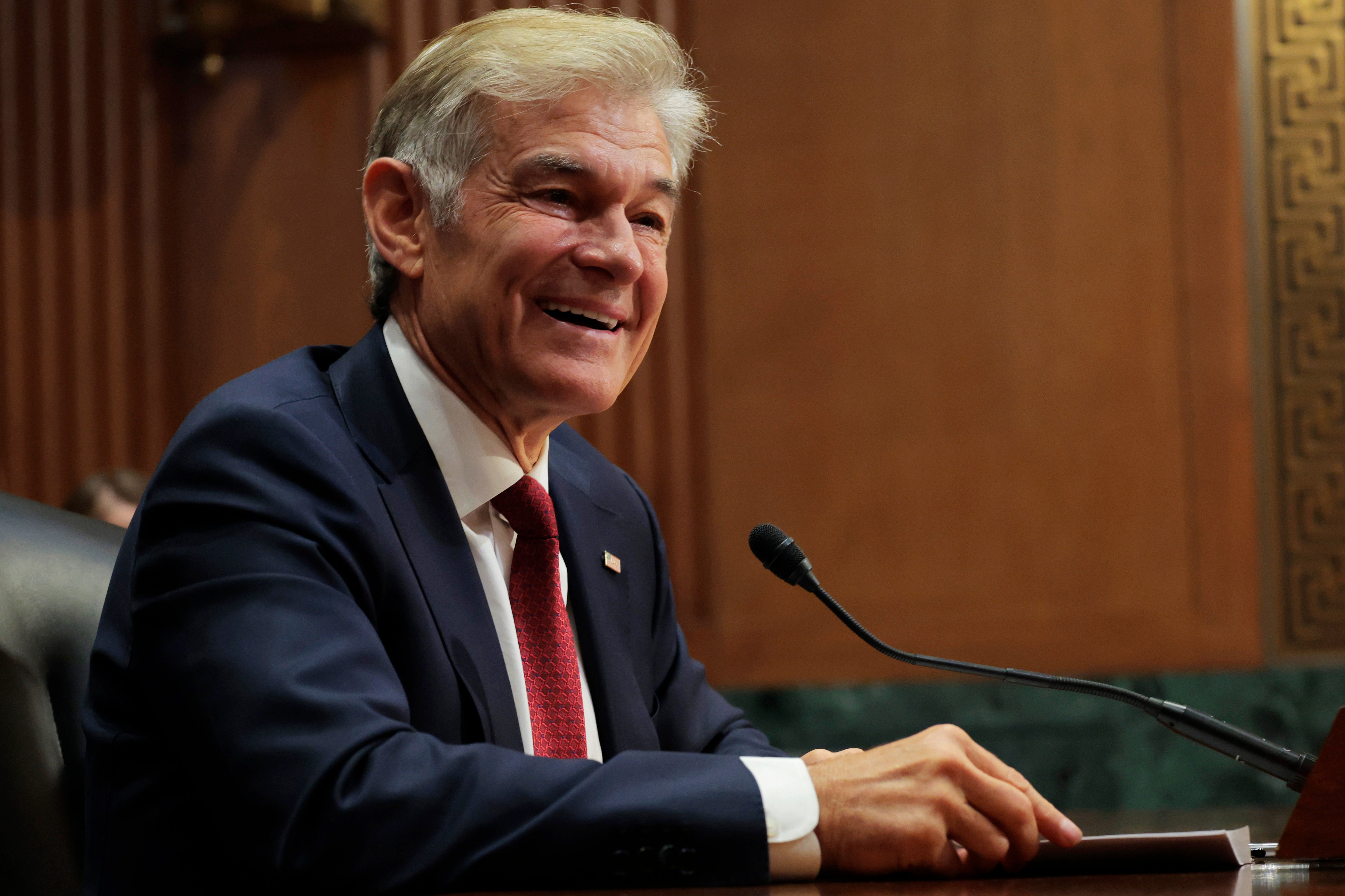 Oz sends a weekly healthy tips email to his employees – something that was reportedly requested by staff