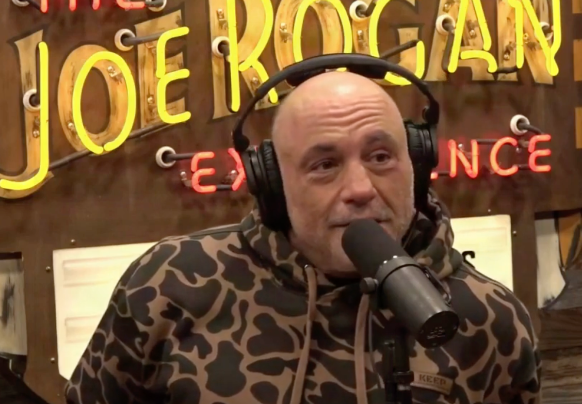 Image for Joe Rogan warns of major mistake Trump is making with White House UFC event
