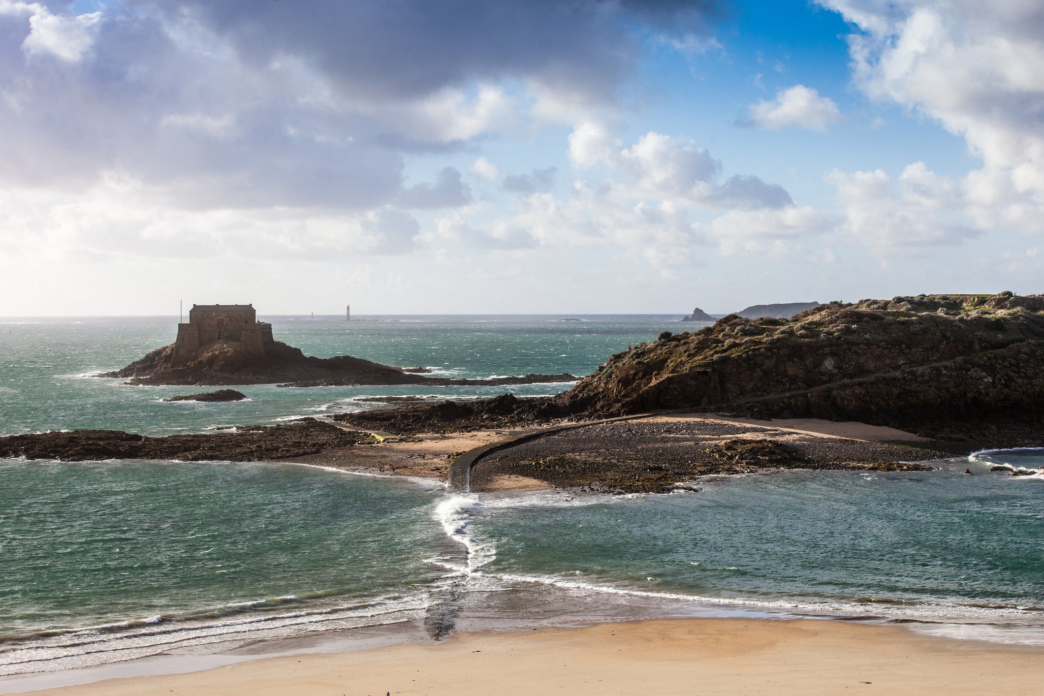 Brittany’s windswept beaches make it perfect for land sailing