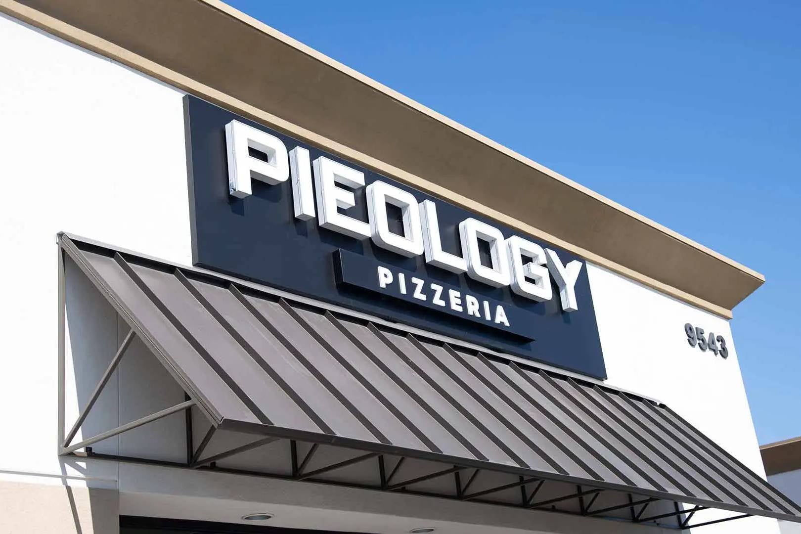 Pieology, a popular pizza chain restaurant, has filed for Chapter 11 bankruptcy protection