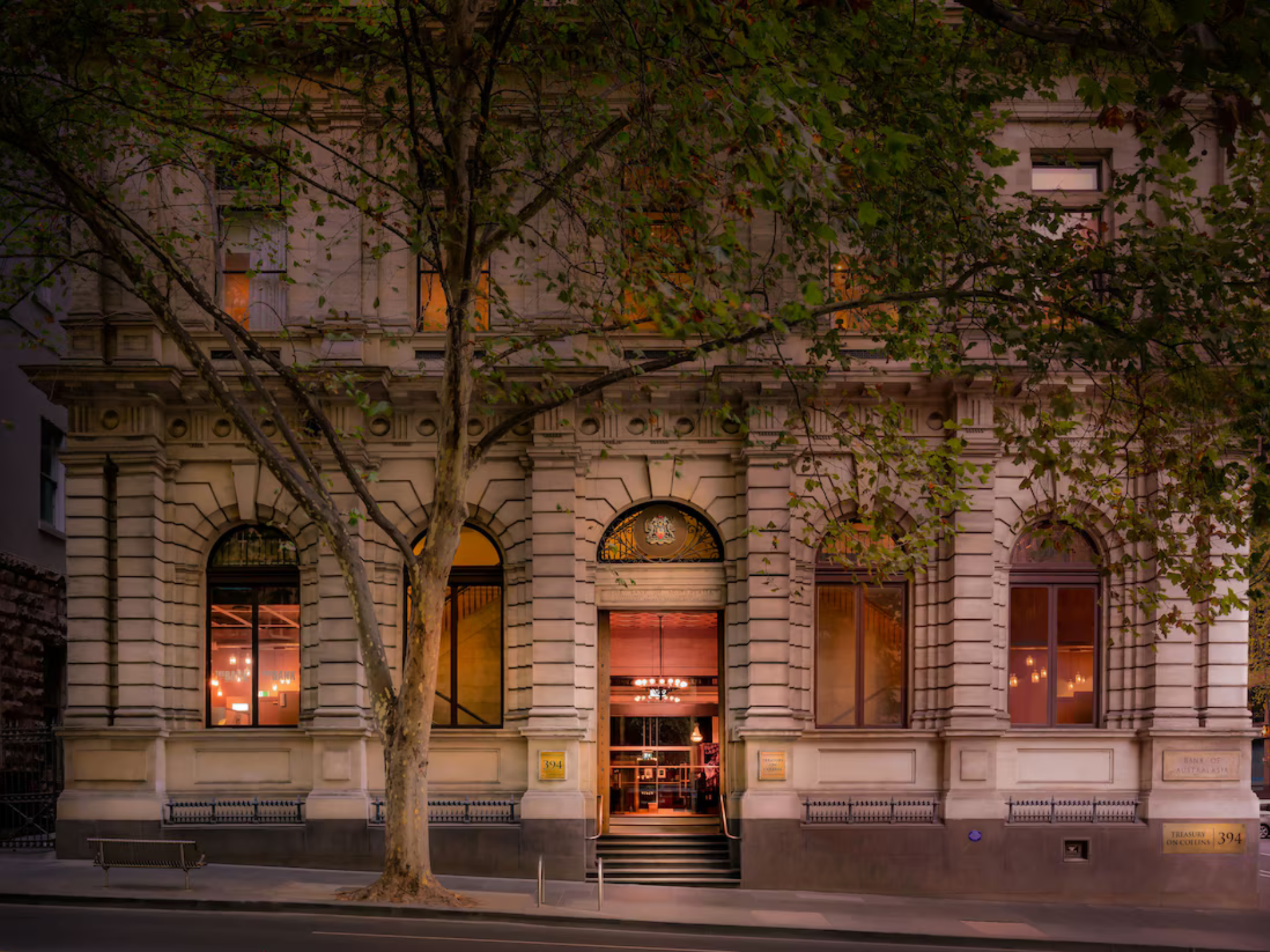 Split your Melbourne flights and hotel bookings for the biggest savings