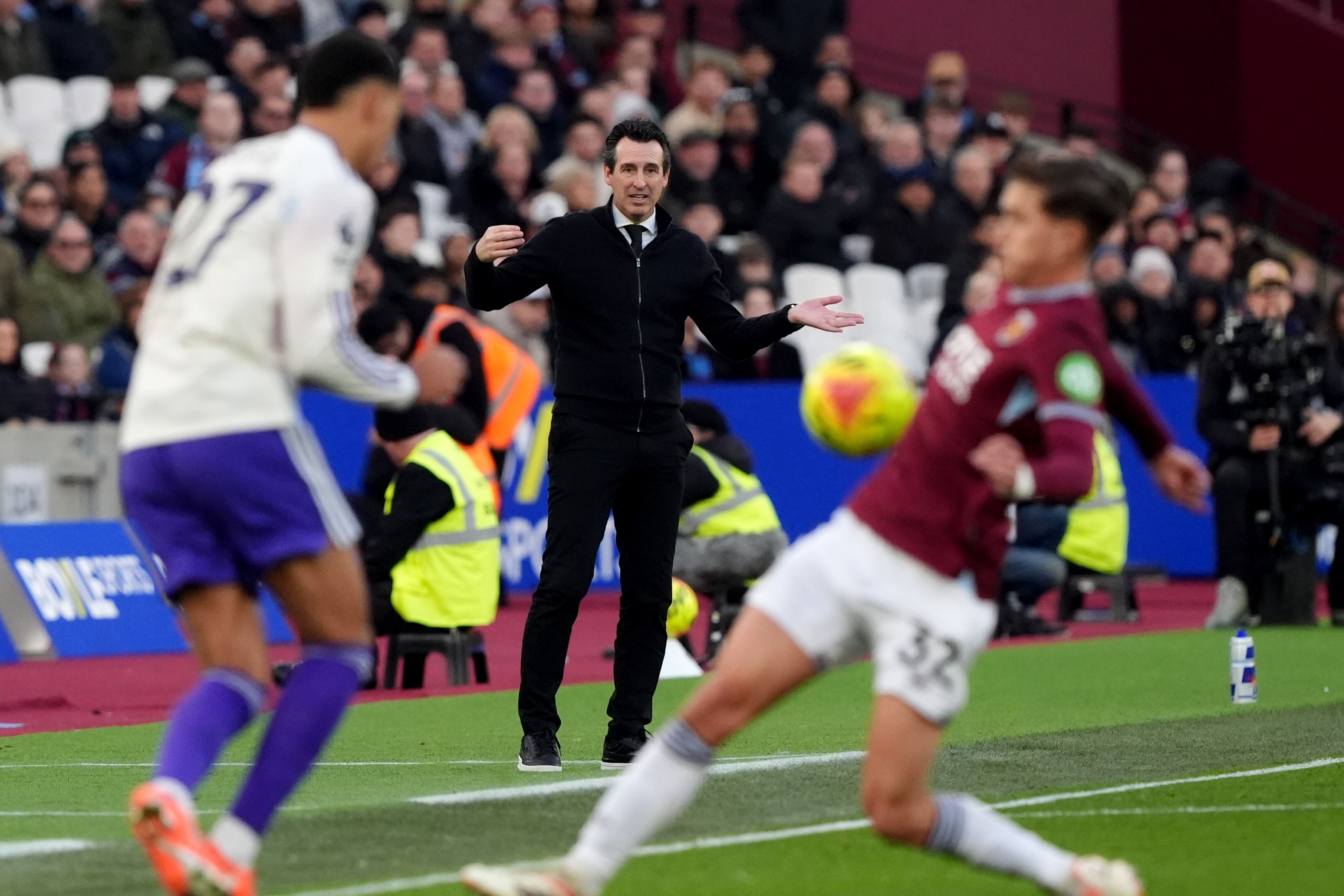 Unai Emery’s (centre) Aston Villa came from behind to beat West Ham on Sunday (Jonathan Brady/PA)
