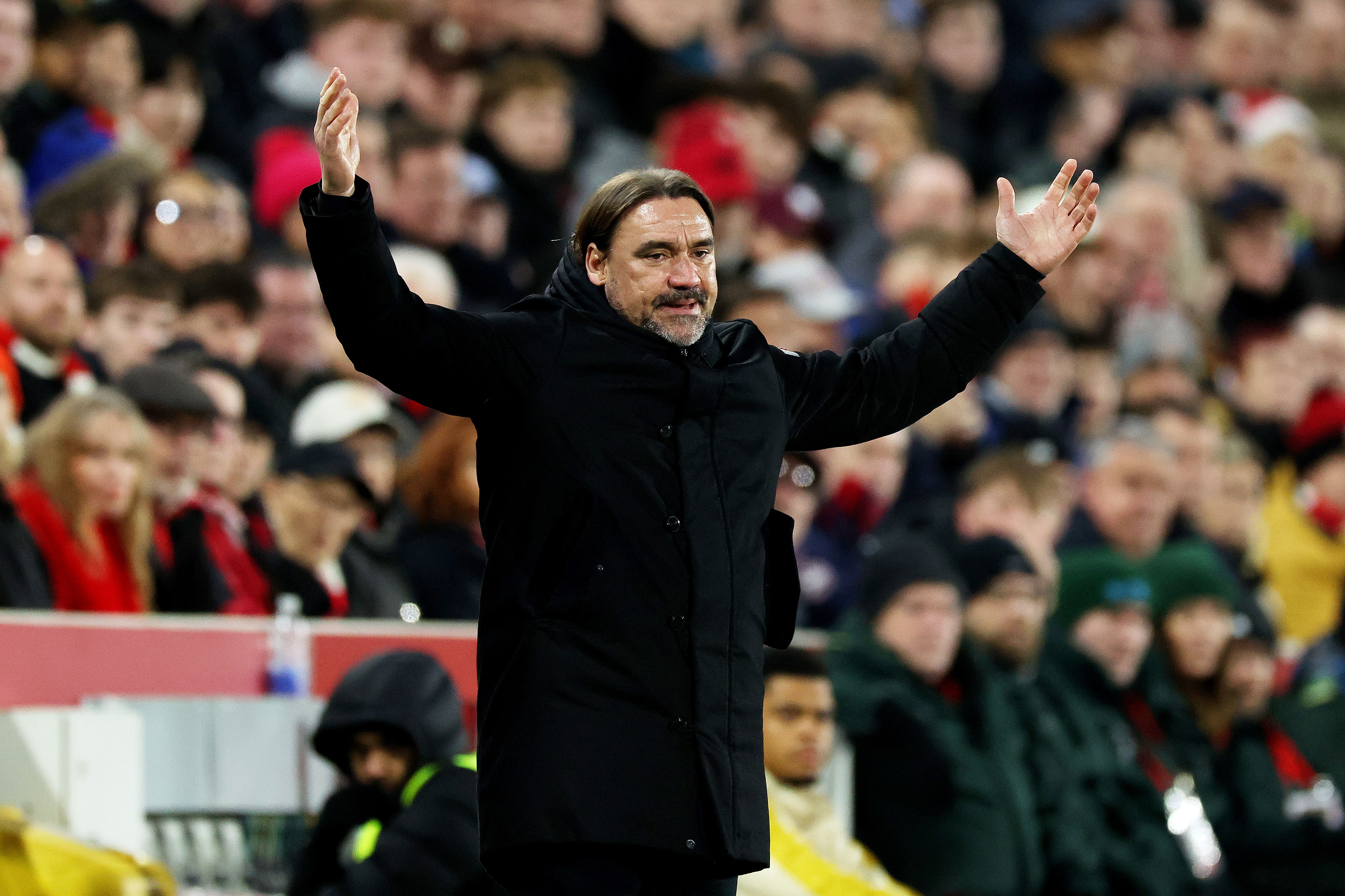 Leeds United manager Daniel Farke gestures on the touchline during the Premier League match at the Gtech Community Stadium, London. Picture date: Sunday December 14, 2025.