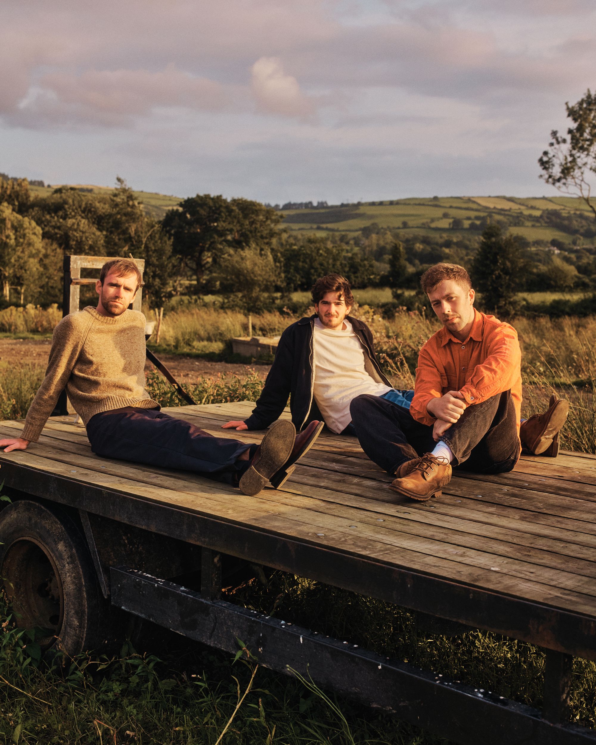 Irish folk-rock trio Kingfishr