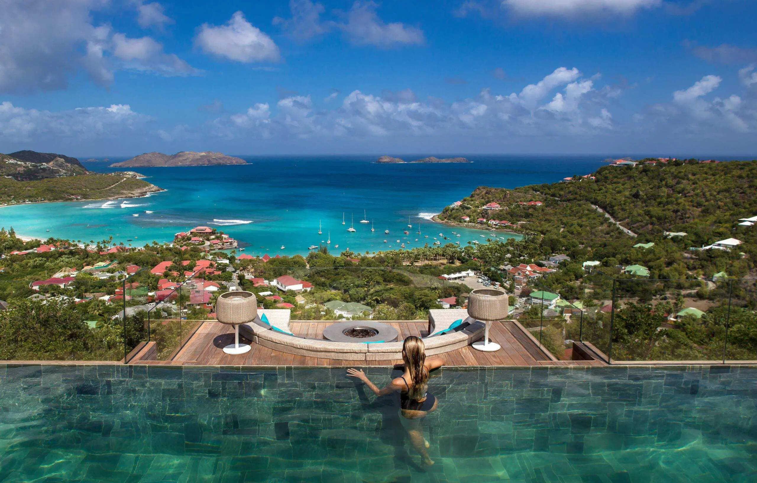 <p>Pool with a view: Vue des Reves in St Barth's</p>