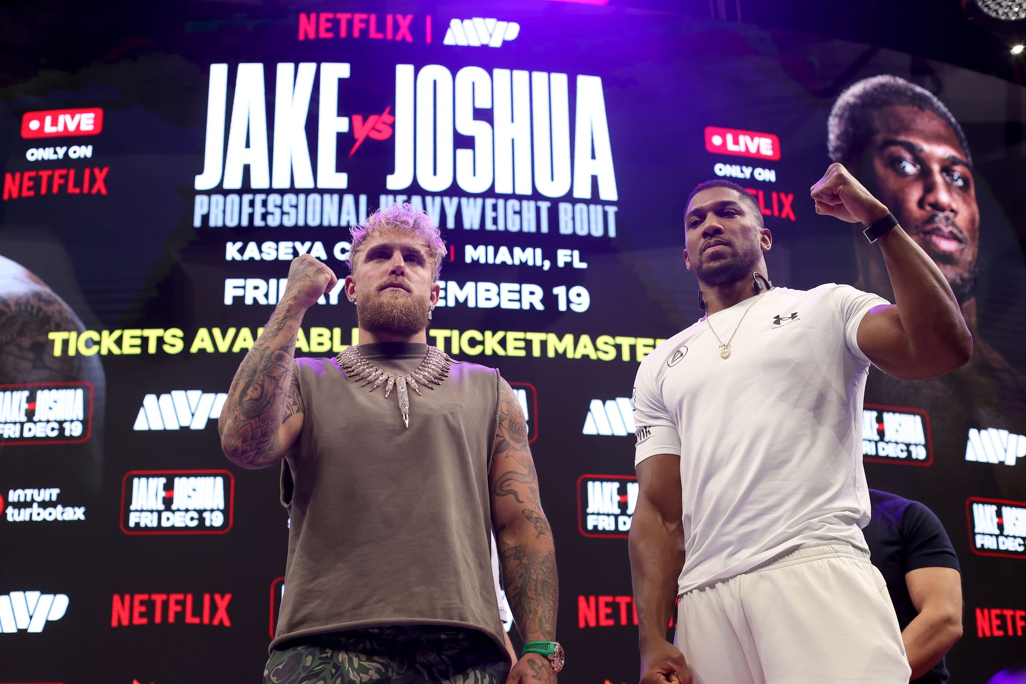 <p>Anthony Joshua towers over Jake Paul during November’s press conference ahead of their fight on 19 December at Kaseya Center in Miami, Florida</p>