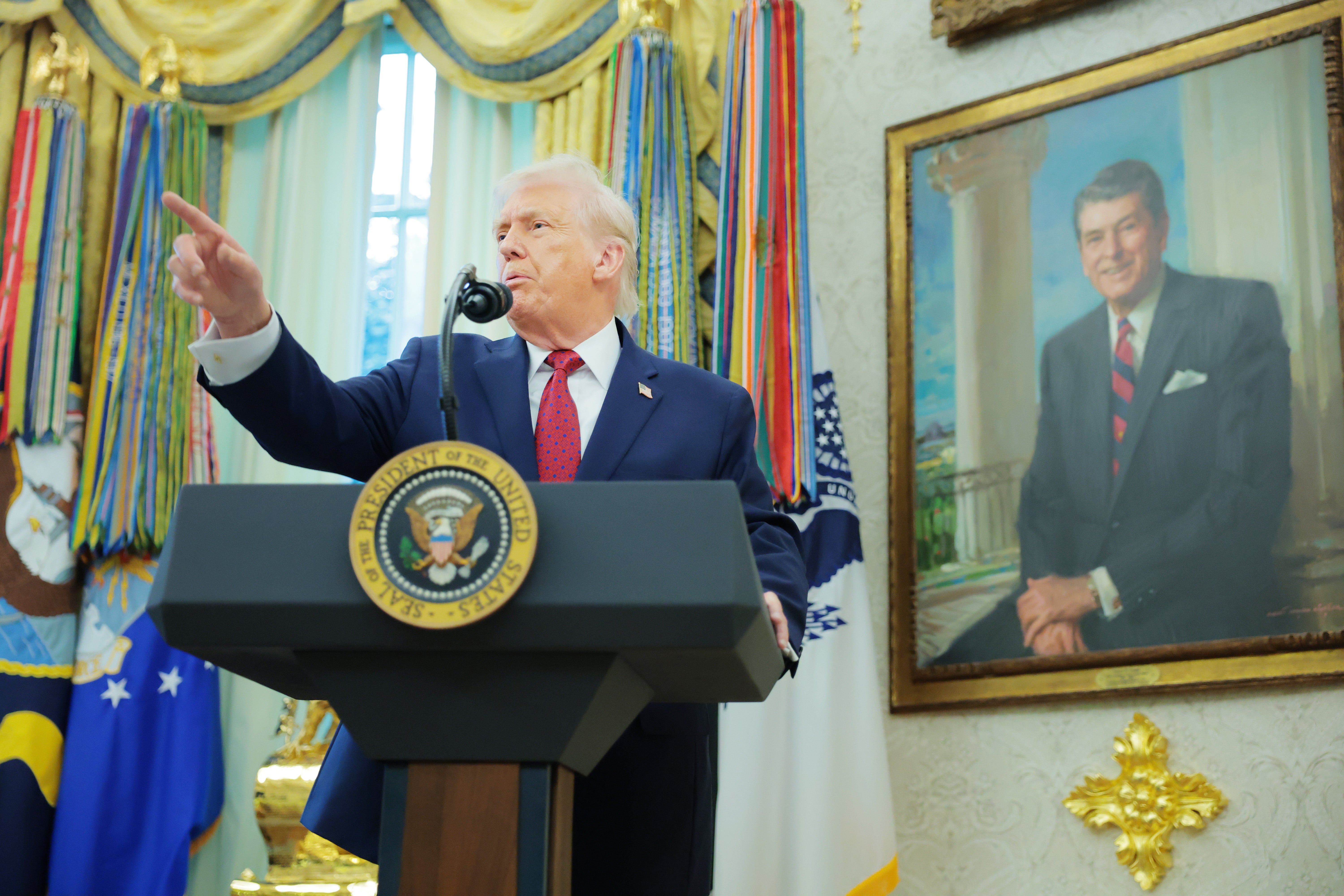 The livestream of a YouTube content creator talking about investments has mysteriously appeared to take over a White House website