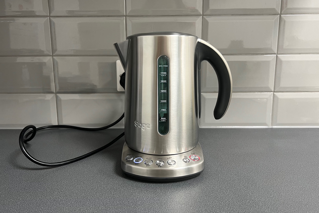 <p>Get the most out of tea and coffee, with the help of one of these kettles </p>