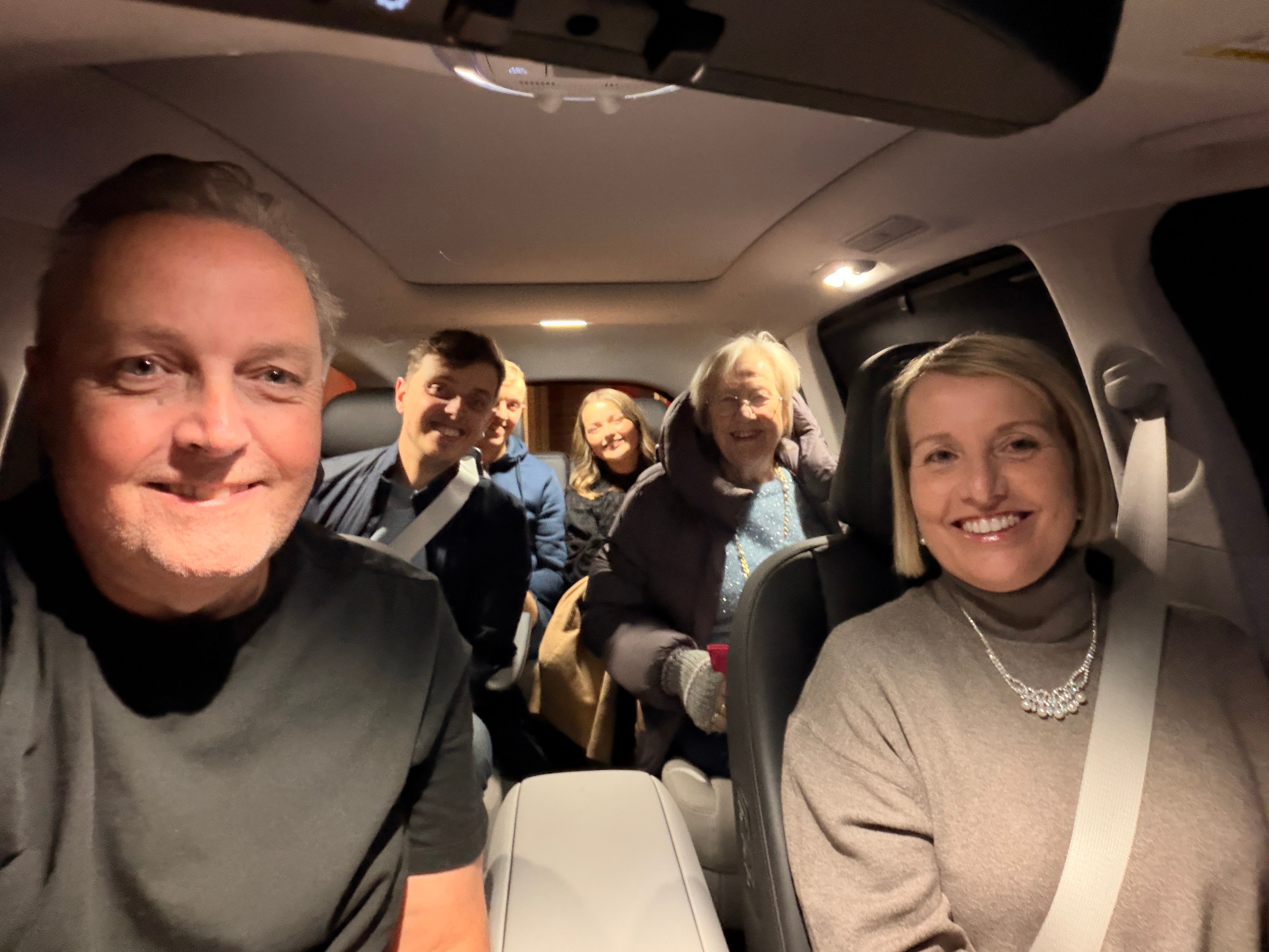Six adults enjoyed a luxury journey in comfort in the Hyundai Ioniq 9