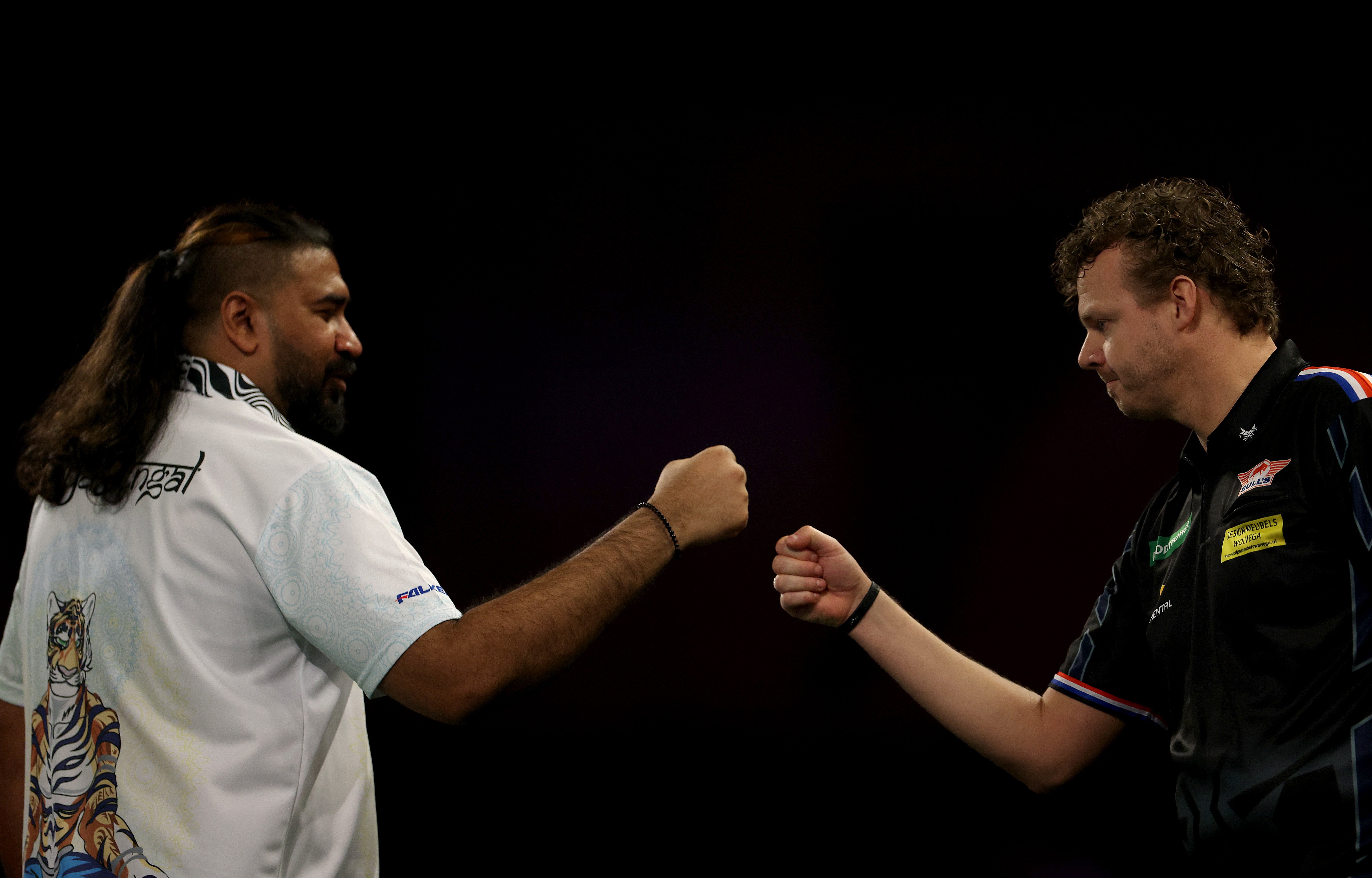 The Indian darting sensation edged past Richard Veenstra 3-2 in a five-set thriller
