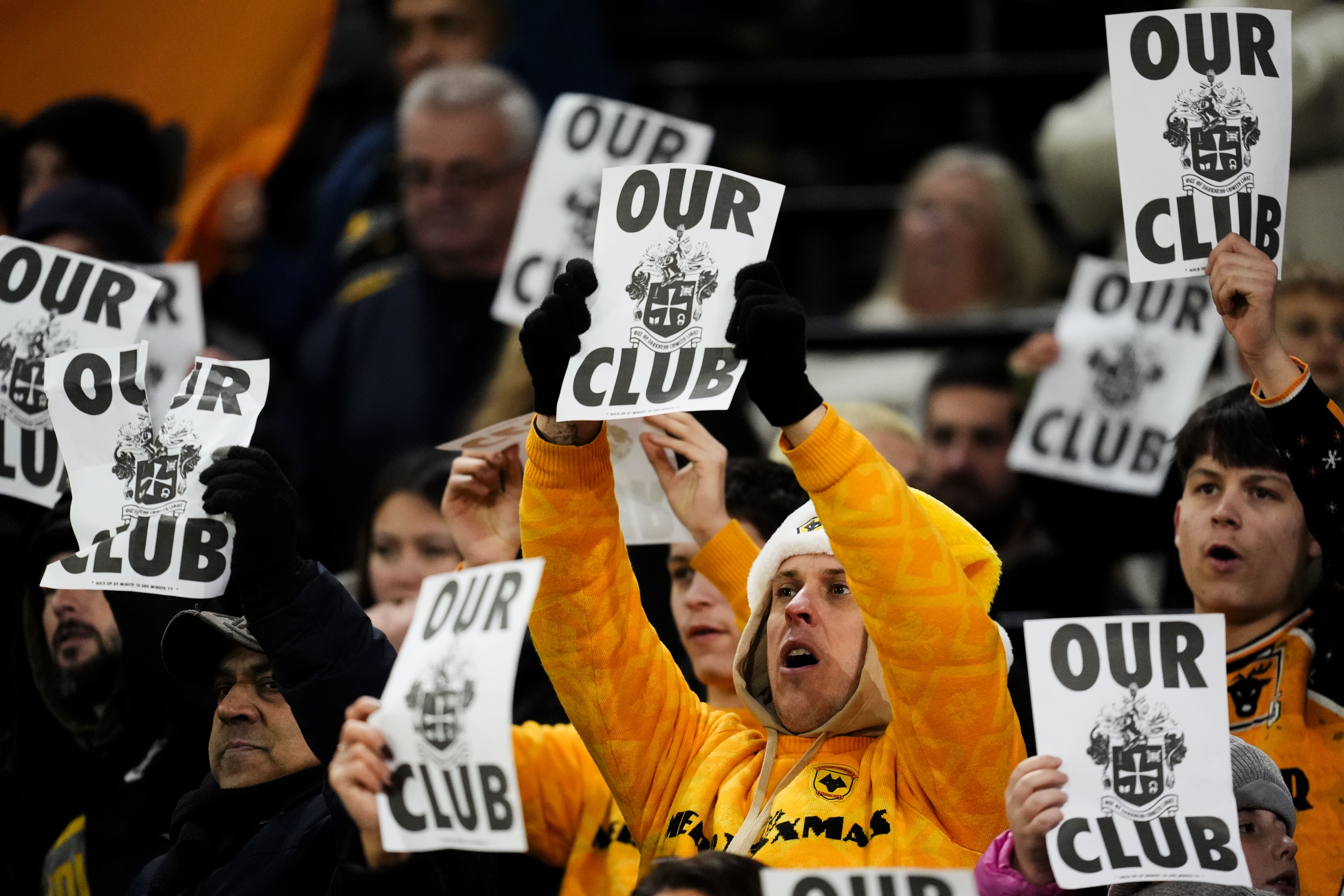 Rock-bottom Wolves equal unwanted record as Brentford pile on more misery