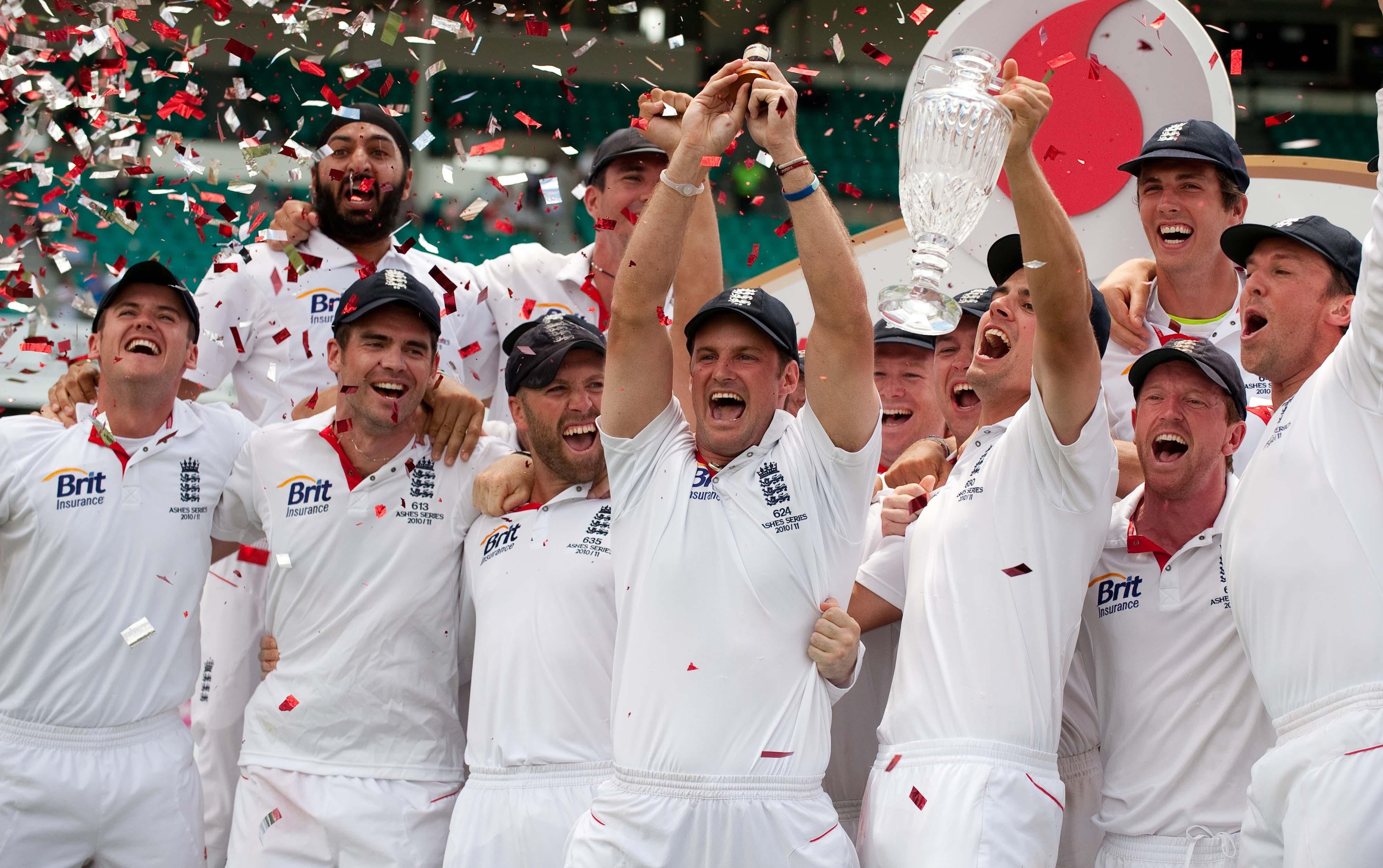 Andrew Strauss was the last man to lead England to an away Ashes victory