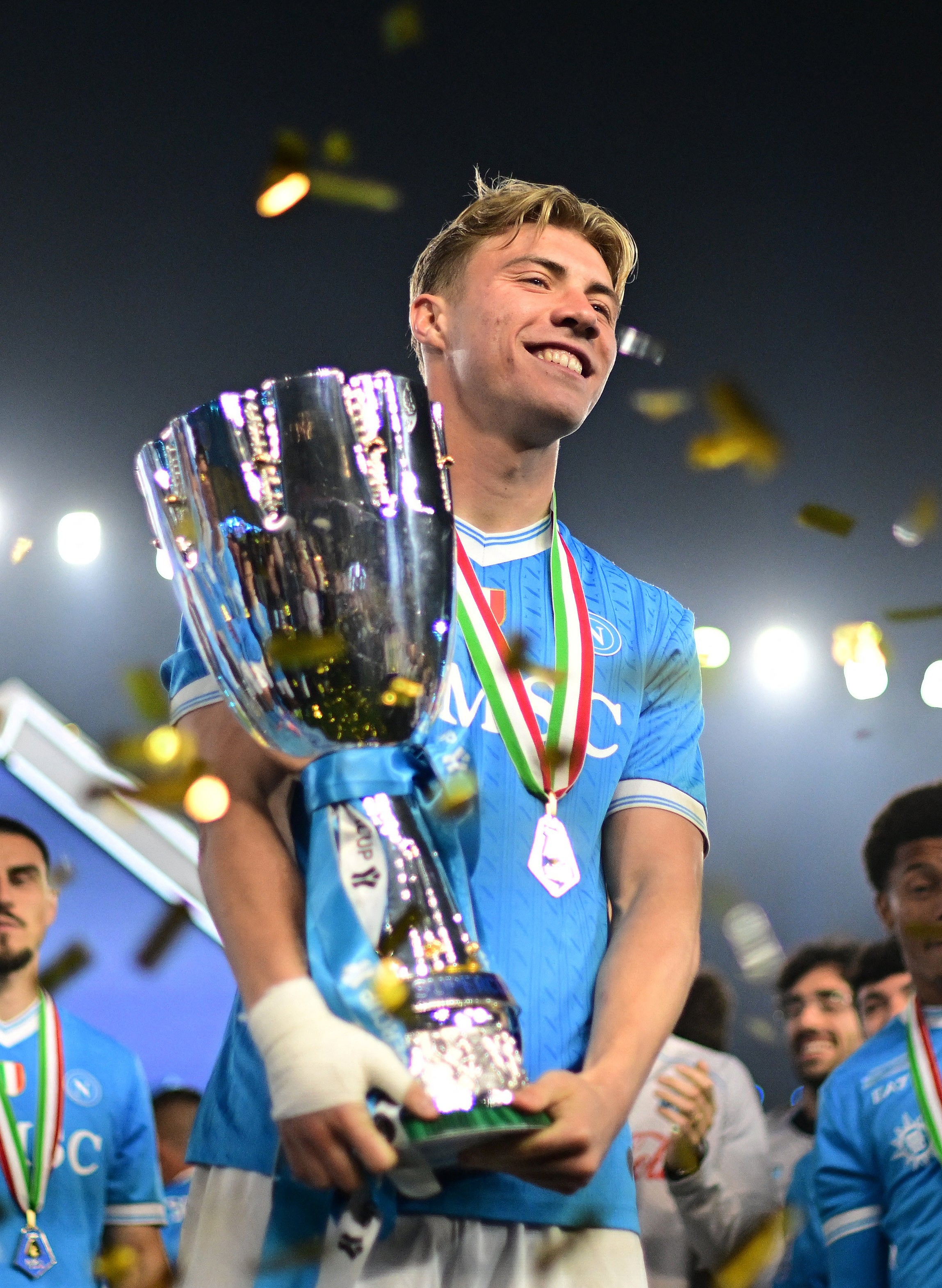 Rasmus Hojlund with the Supercoppa Italiana