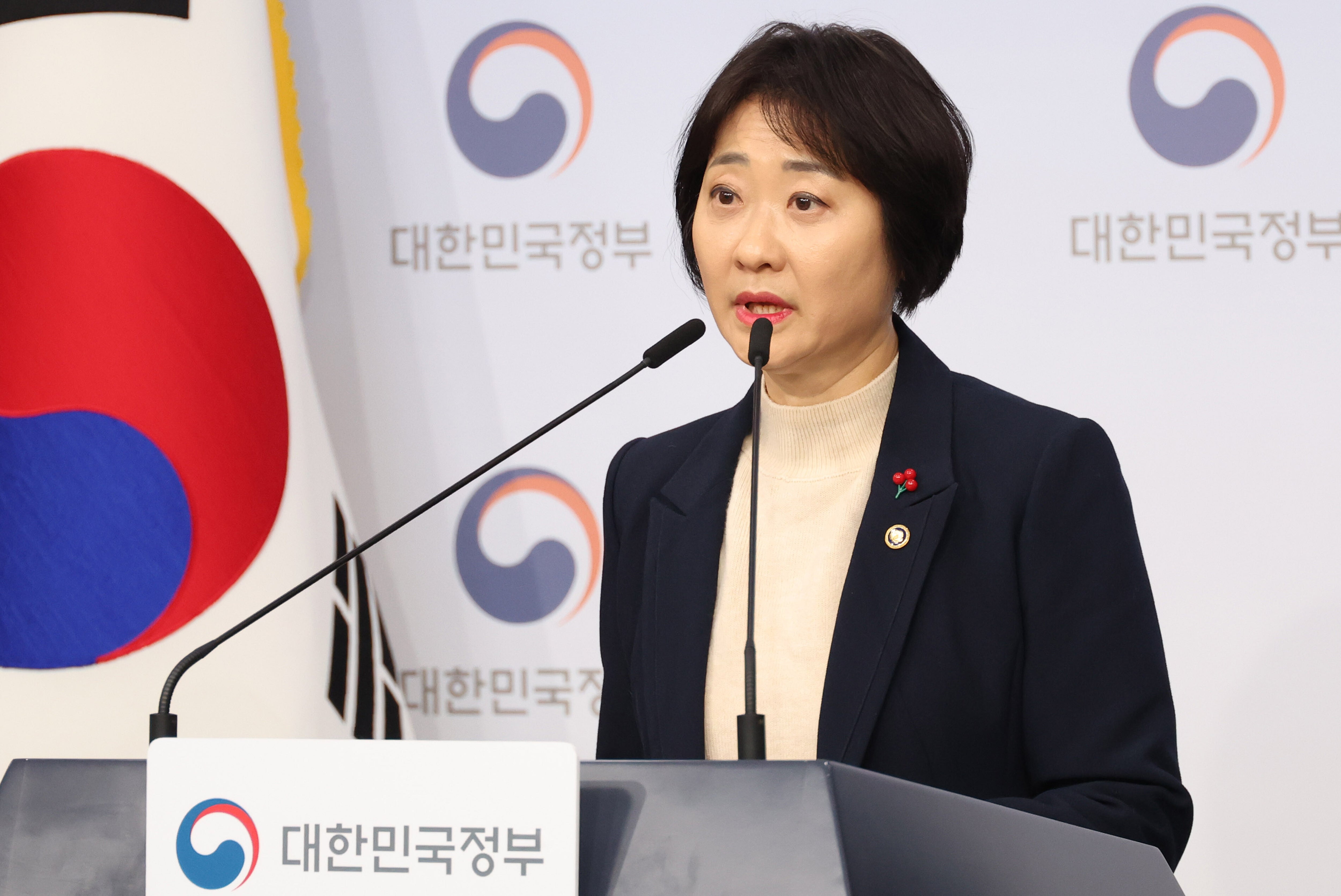 South Korea’s Vice Minister of Health and Welfare Lee Seuran