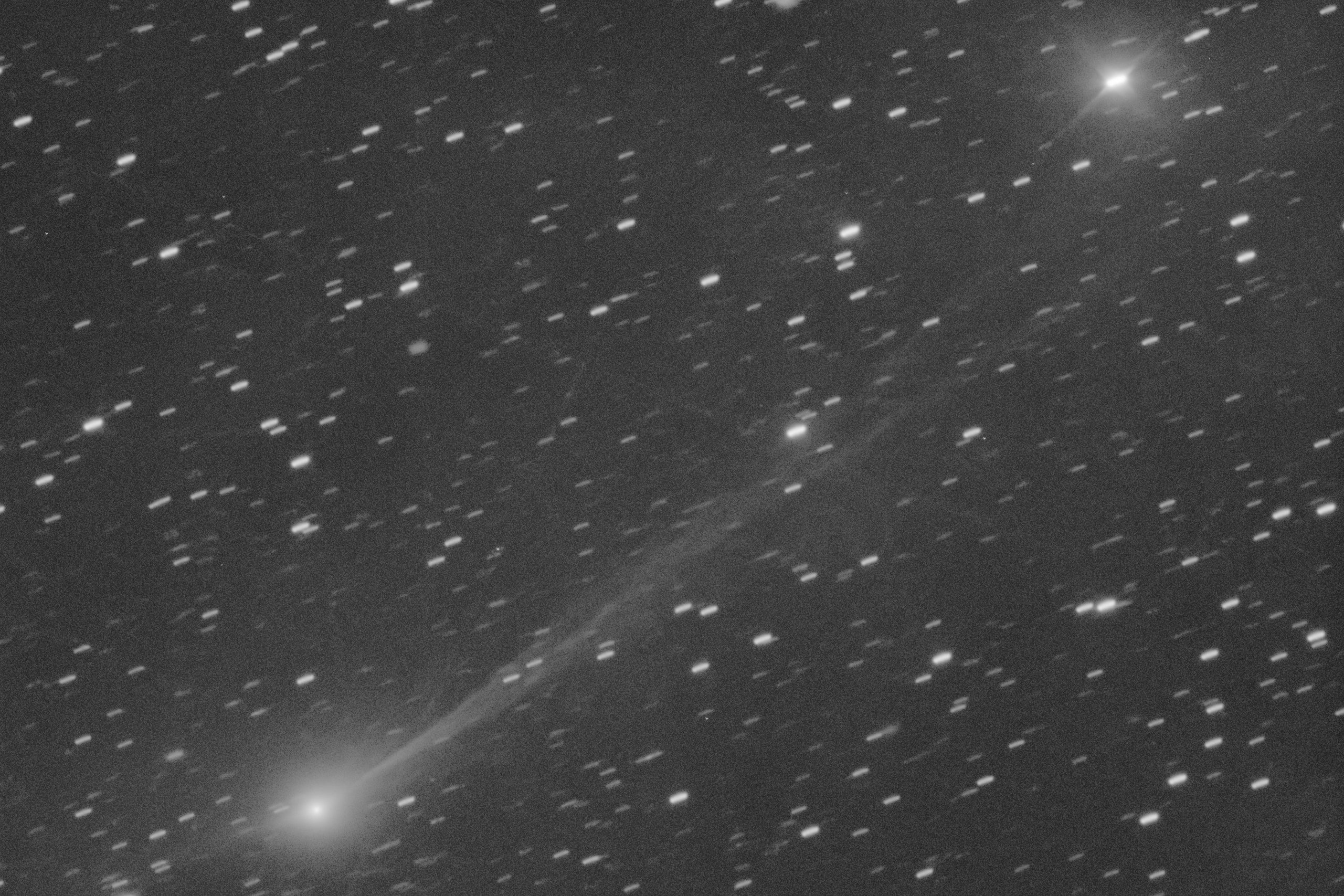This photo shows the interstellar comet 3I/Atlas as it streaks through space.