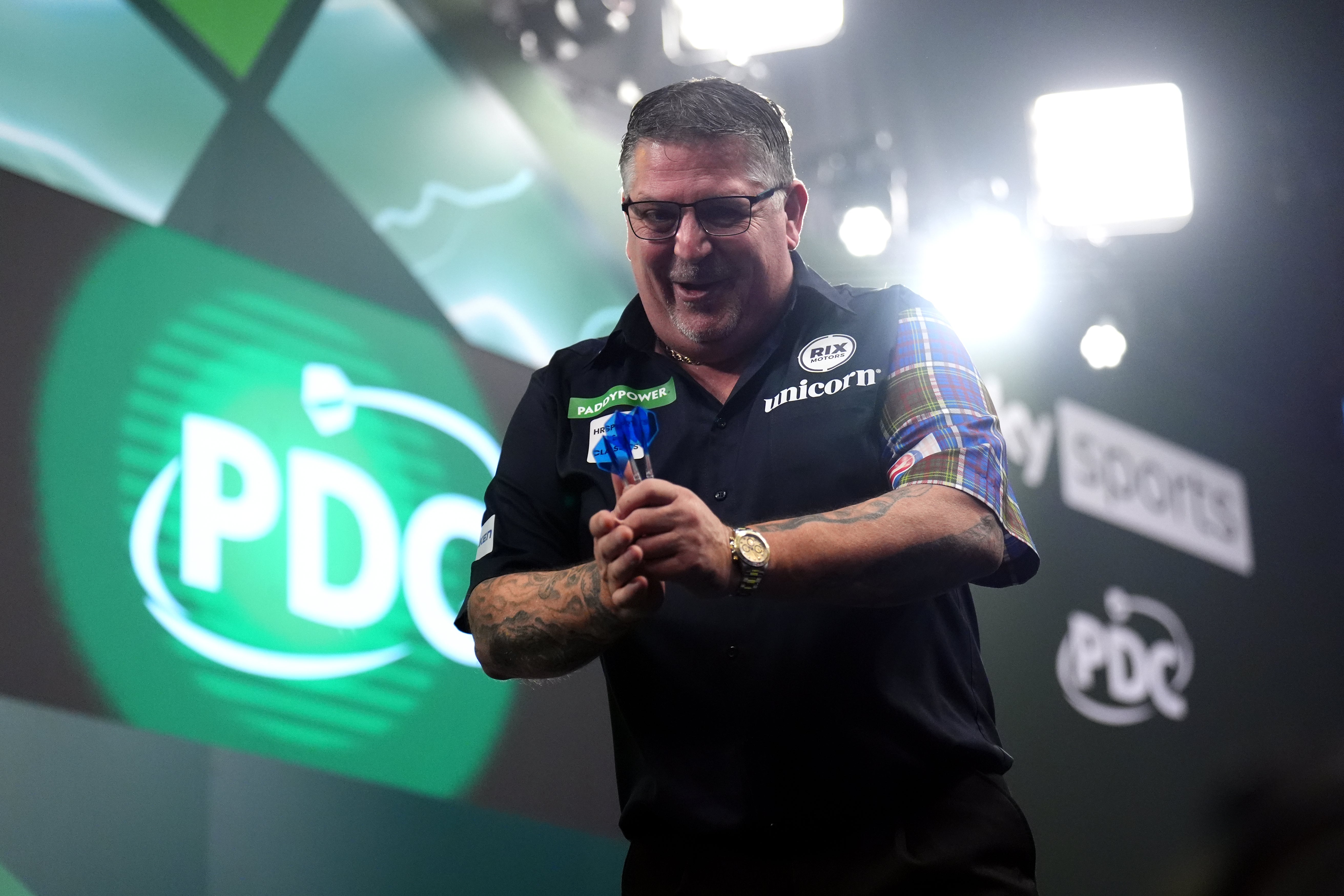 Gary Anderson will face Van Gerwen in the last 16 (John Walton/PA)