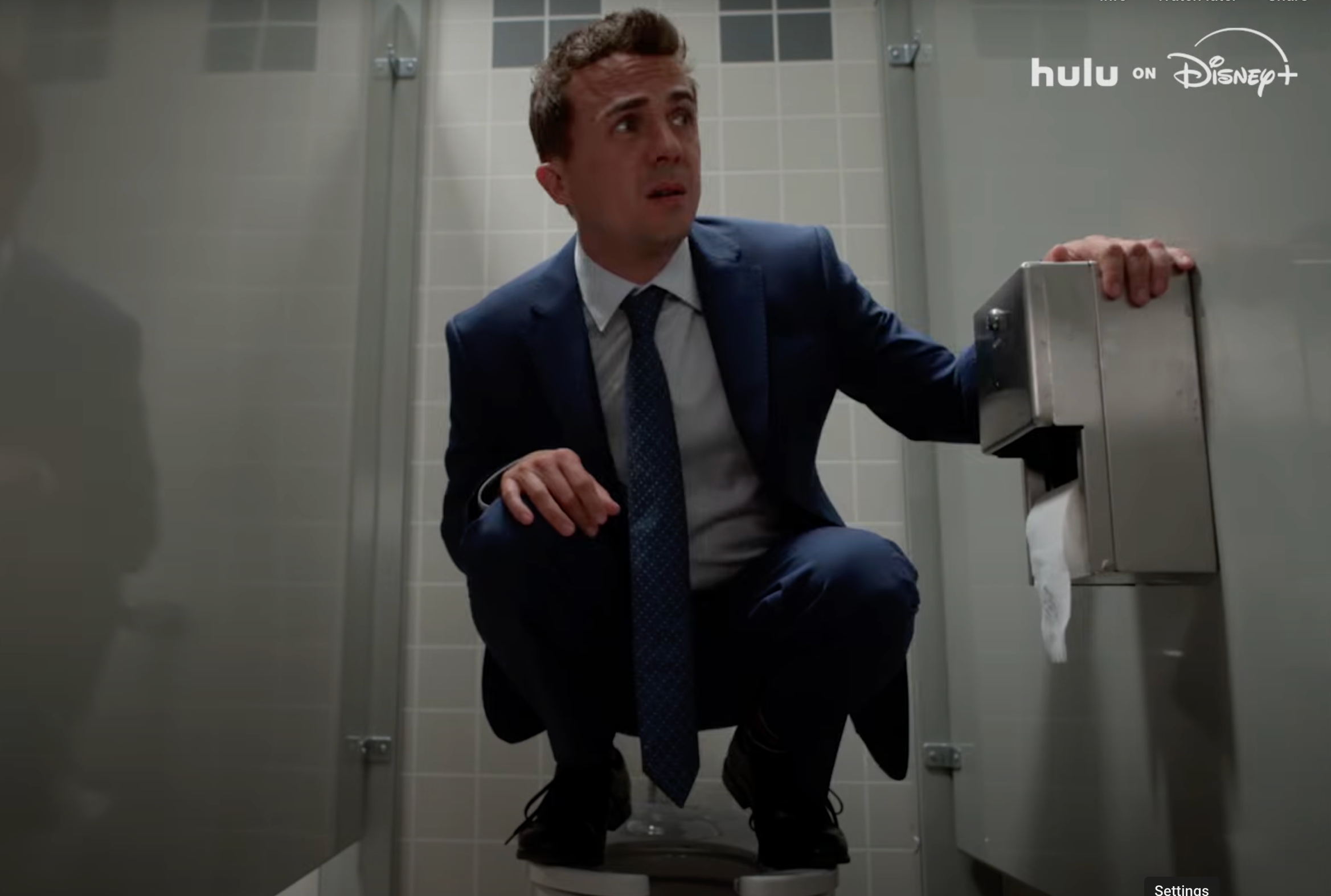 Frankie Muniz reprises his role as Malcolm in the 'Malcolm in the Middle' reboot