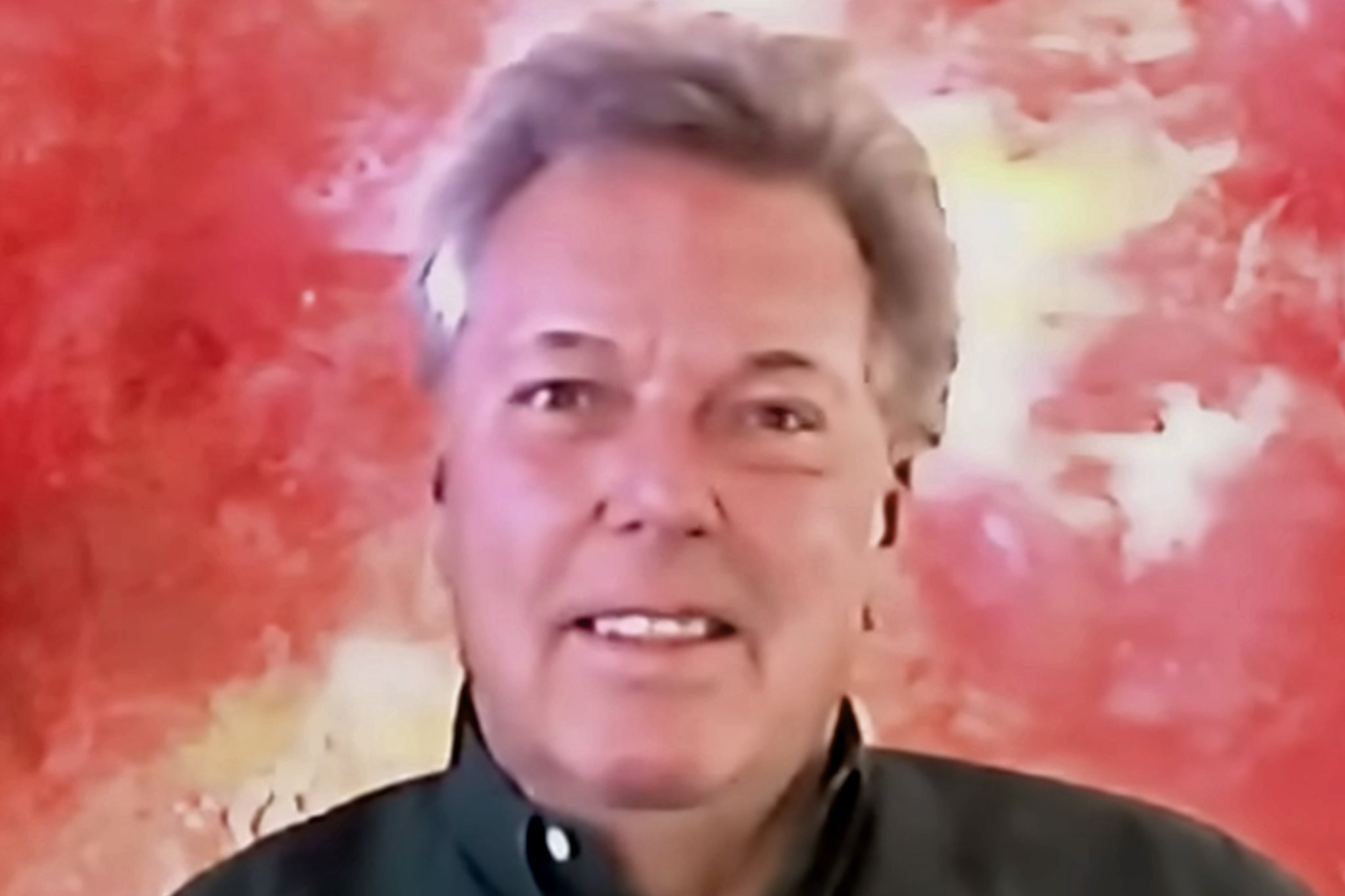 Jill Biden casou-se com Bill Stevenson em 1970, quando ainda era estudante universitária. O casal se divorciou em 1975, 12 meses após a separação, dois anos antes de ela se casar com o ex-presidente Joe Biden, em 1977.