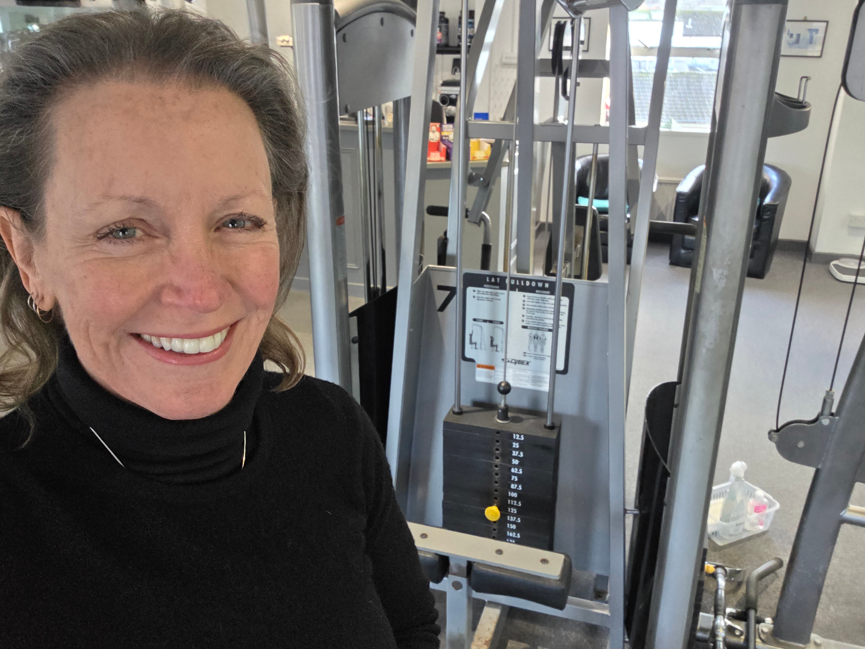 <p>Frieda Hughes hits the gym</p>