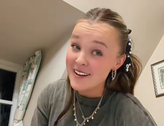 <p>JoJo Siwa teased some big things for 2026</p>