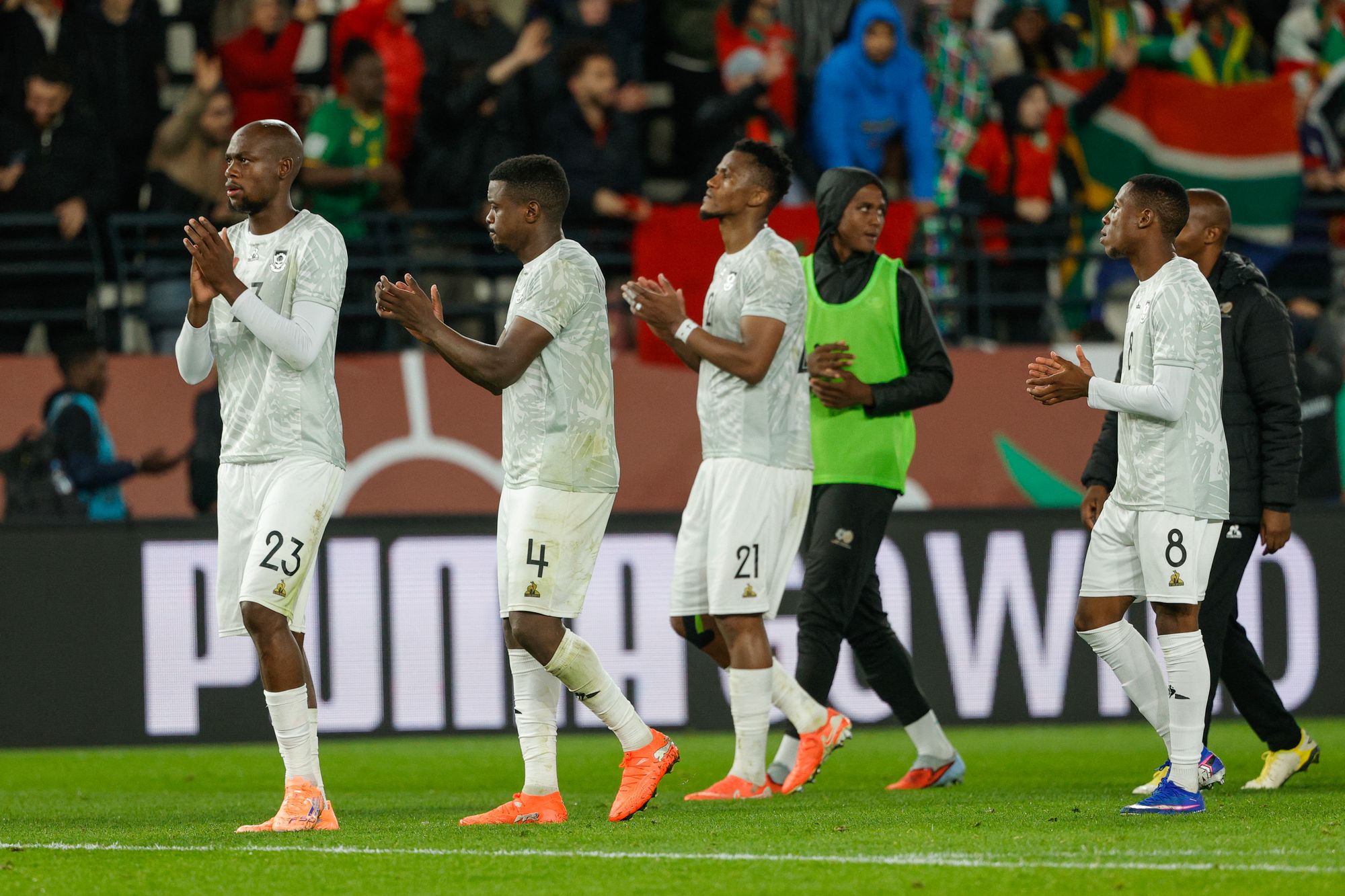 South Africa's players applaud their fans