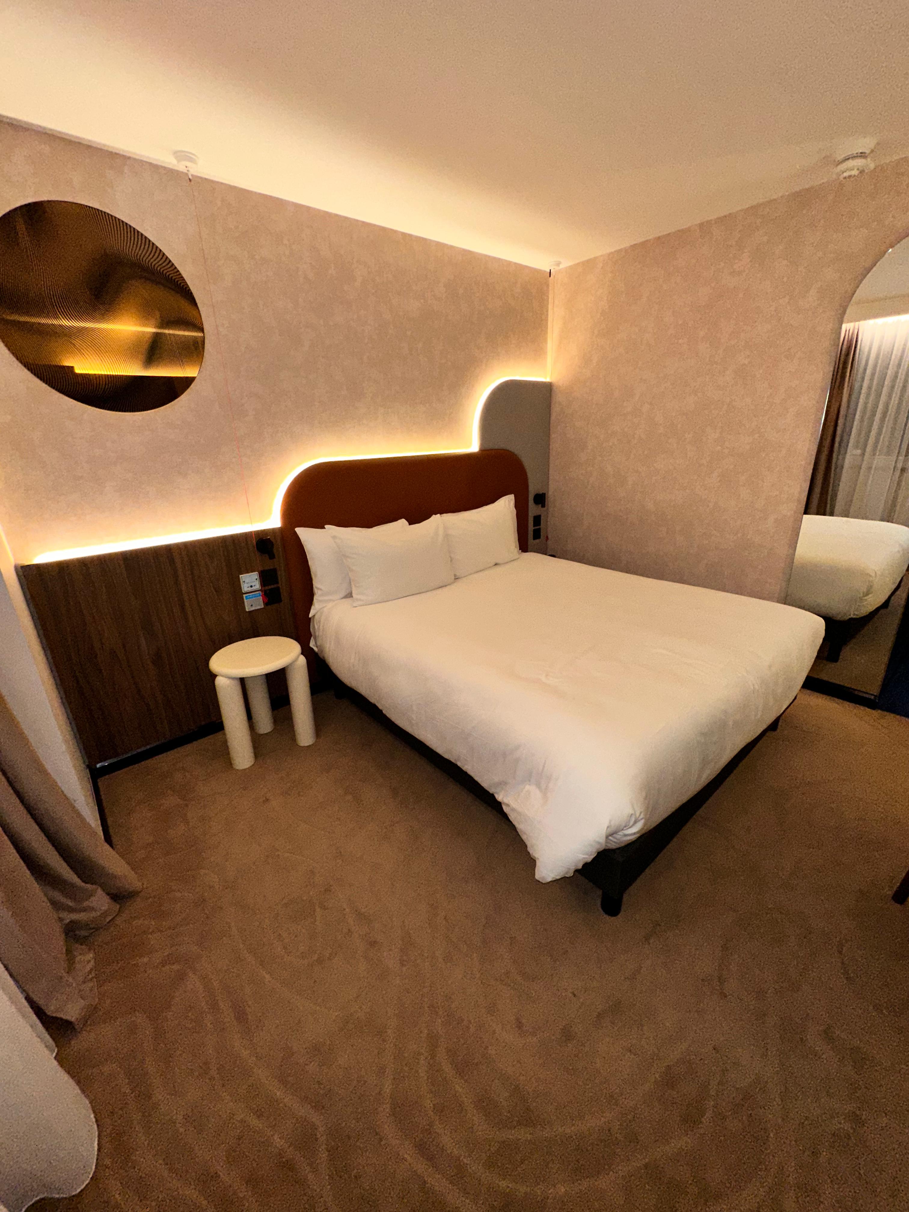 Luxurious finishes can be found in Mercure London Earl’s Court’s accessible rooms