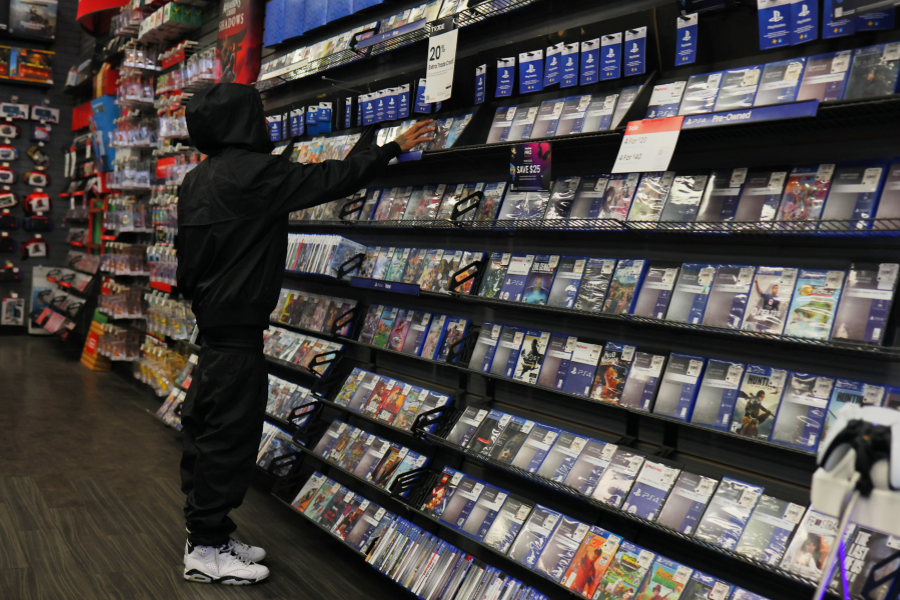 <p>GameStop locations in Ohio, Illinois, New York, Kansas, Kentucky, Connecticut, and Minnesota are reportedly set to close in January </p>