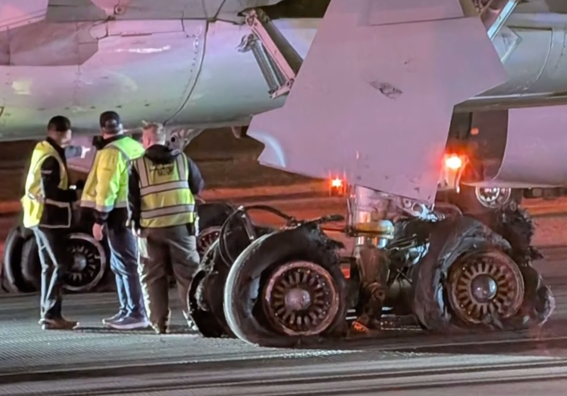 A LATAM jet's tires blew out upon landing at an airport in Atlanta, prompting emergency services to race onto the tarmac