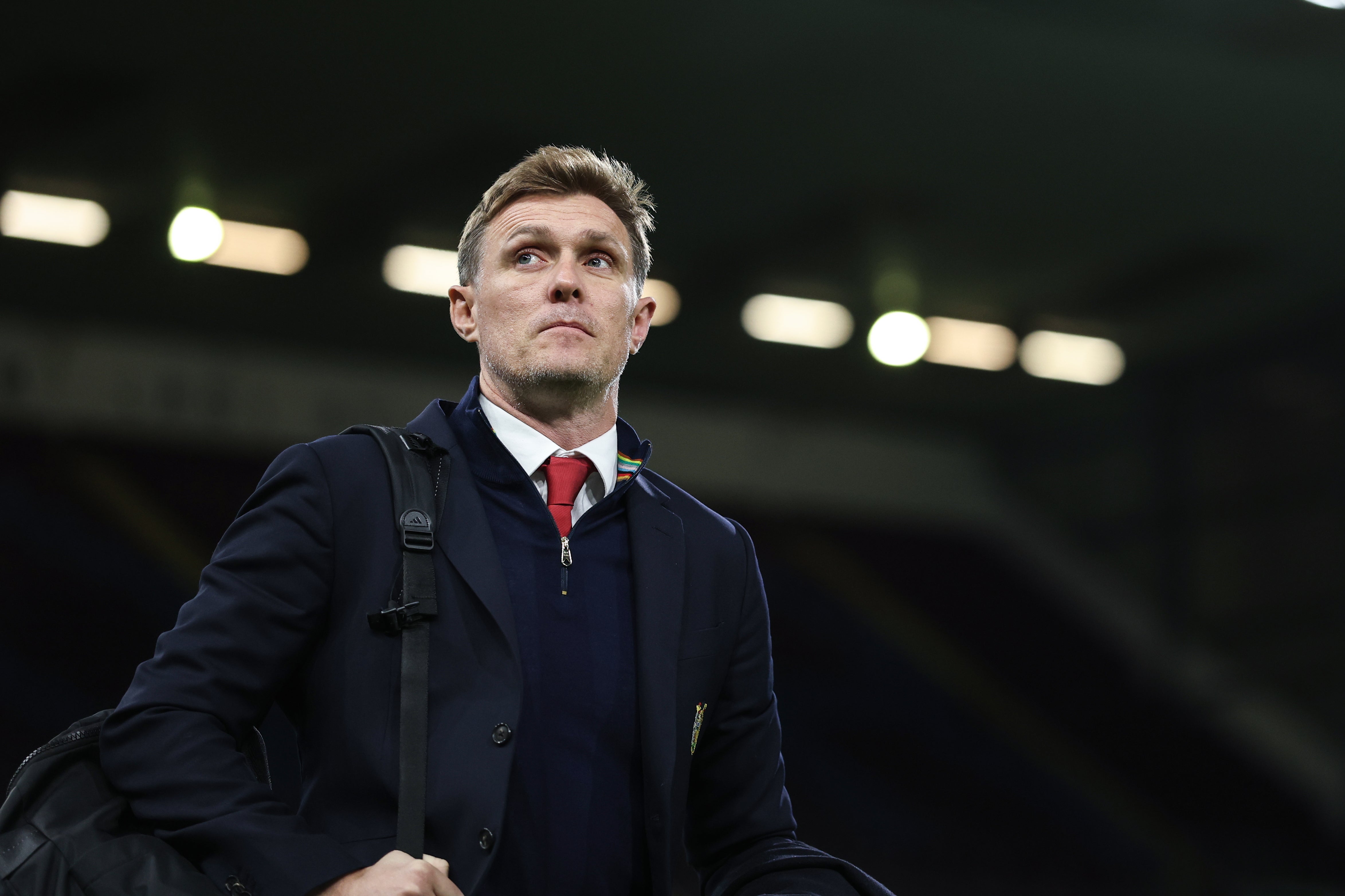 Darren Fletcher, Interim Manager of Manchester United, looks on at Turf Moor