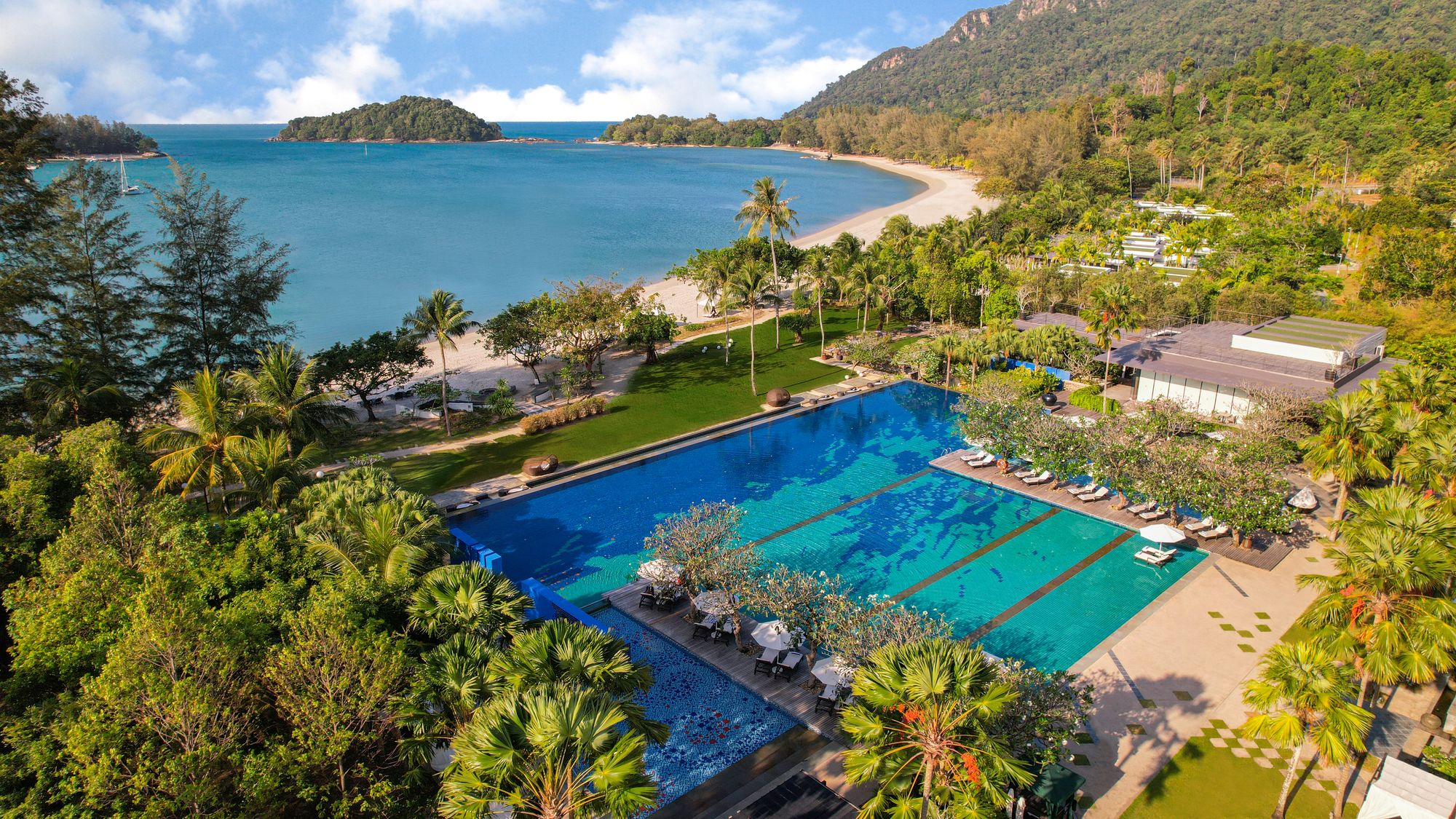 The Danna’s standout feature is the three-tiered infinity pool