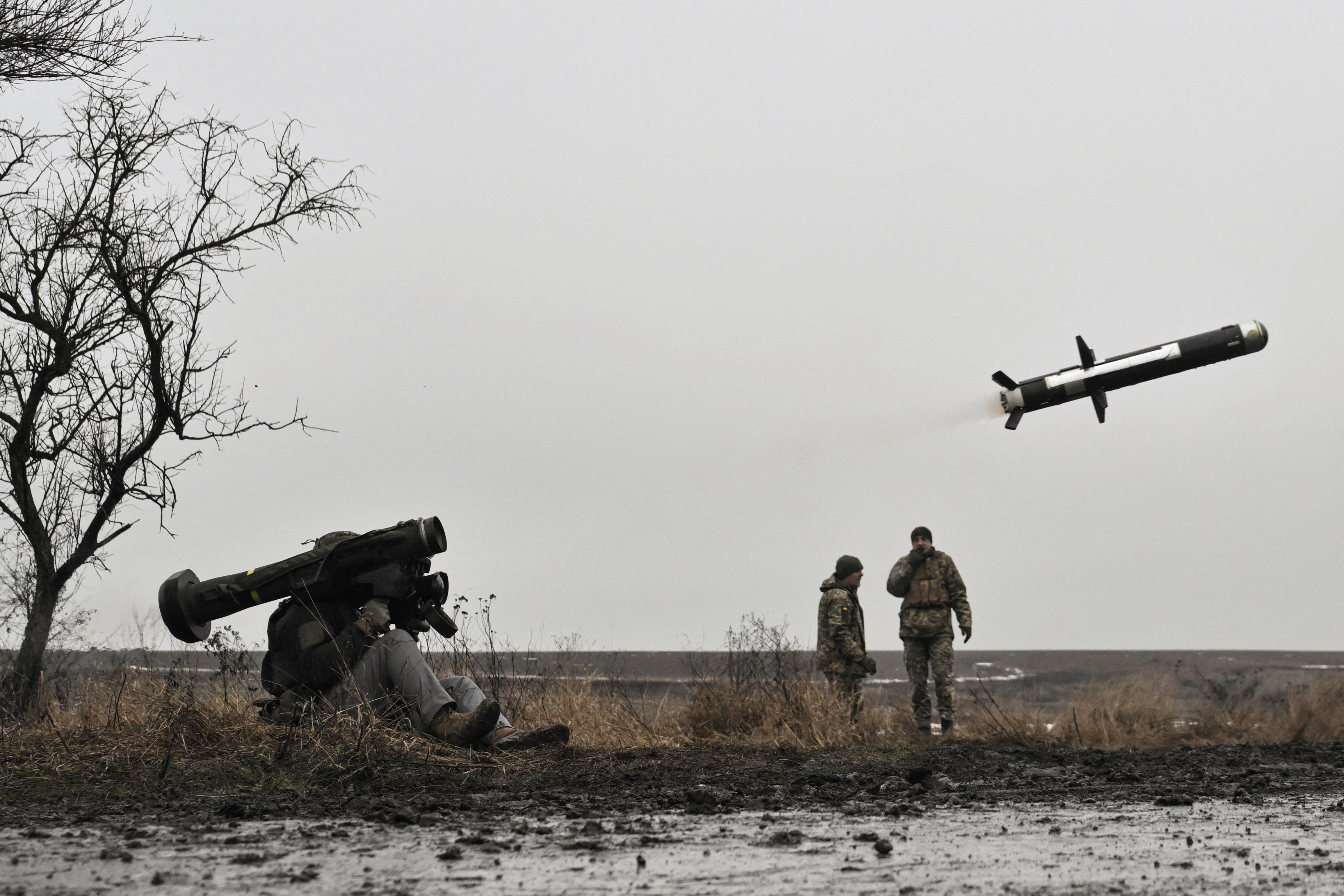 Ukrainian military carries out exercises in Zaporizhzhia