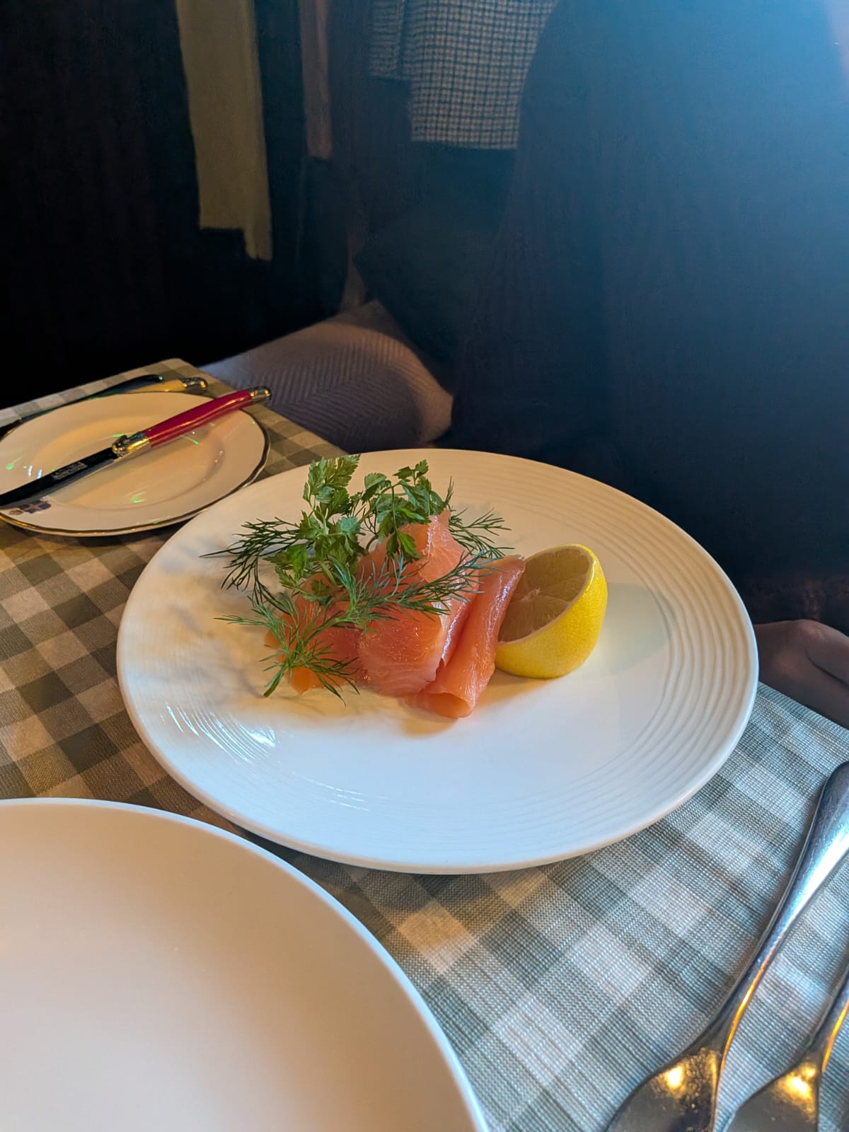Smoked salmon done the only correct way: thick, cold and with lemon on the side