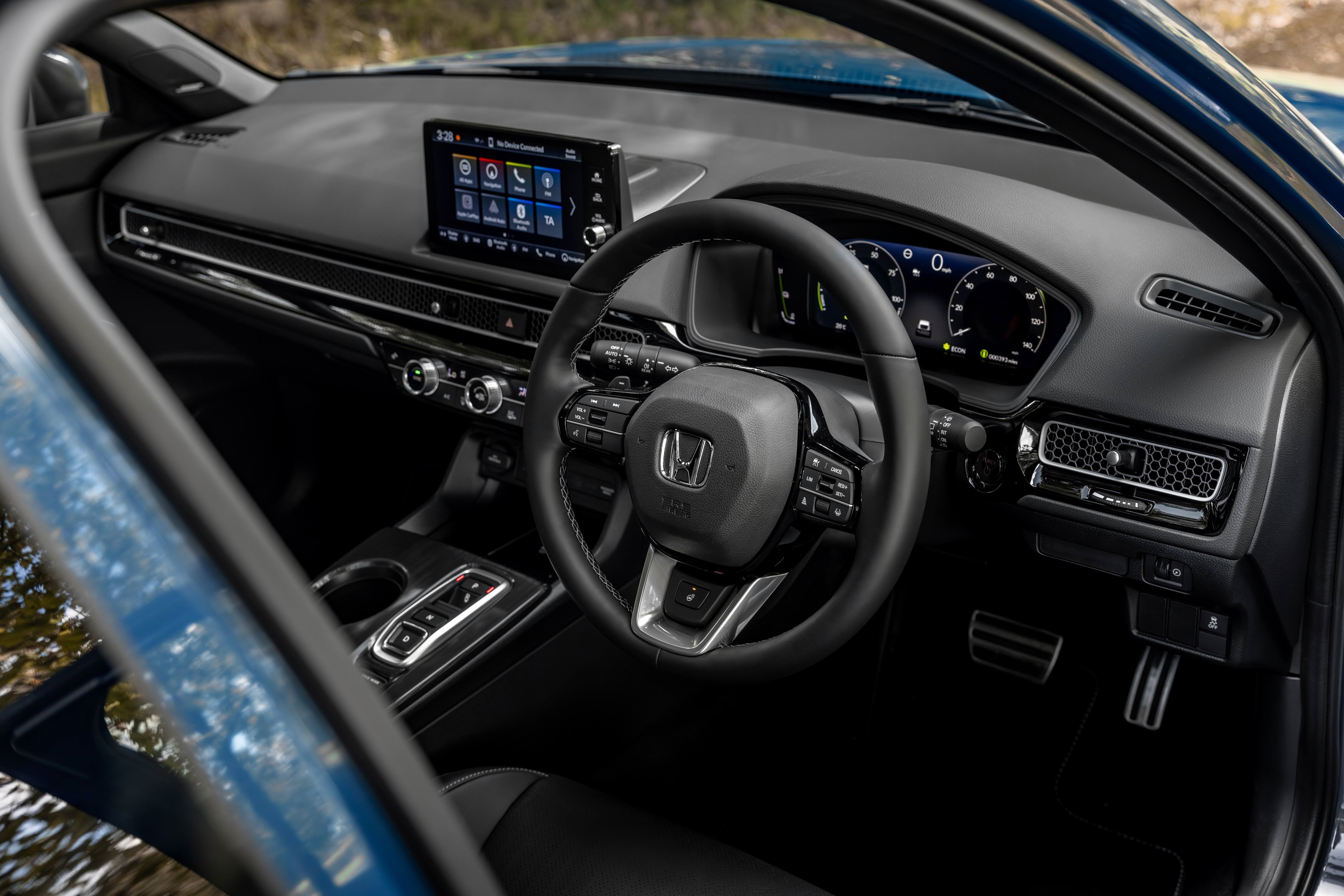 Todos os modelos possuem um quociente mais que adequado de assistência ao motorista, conectividade e conforto.