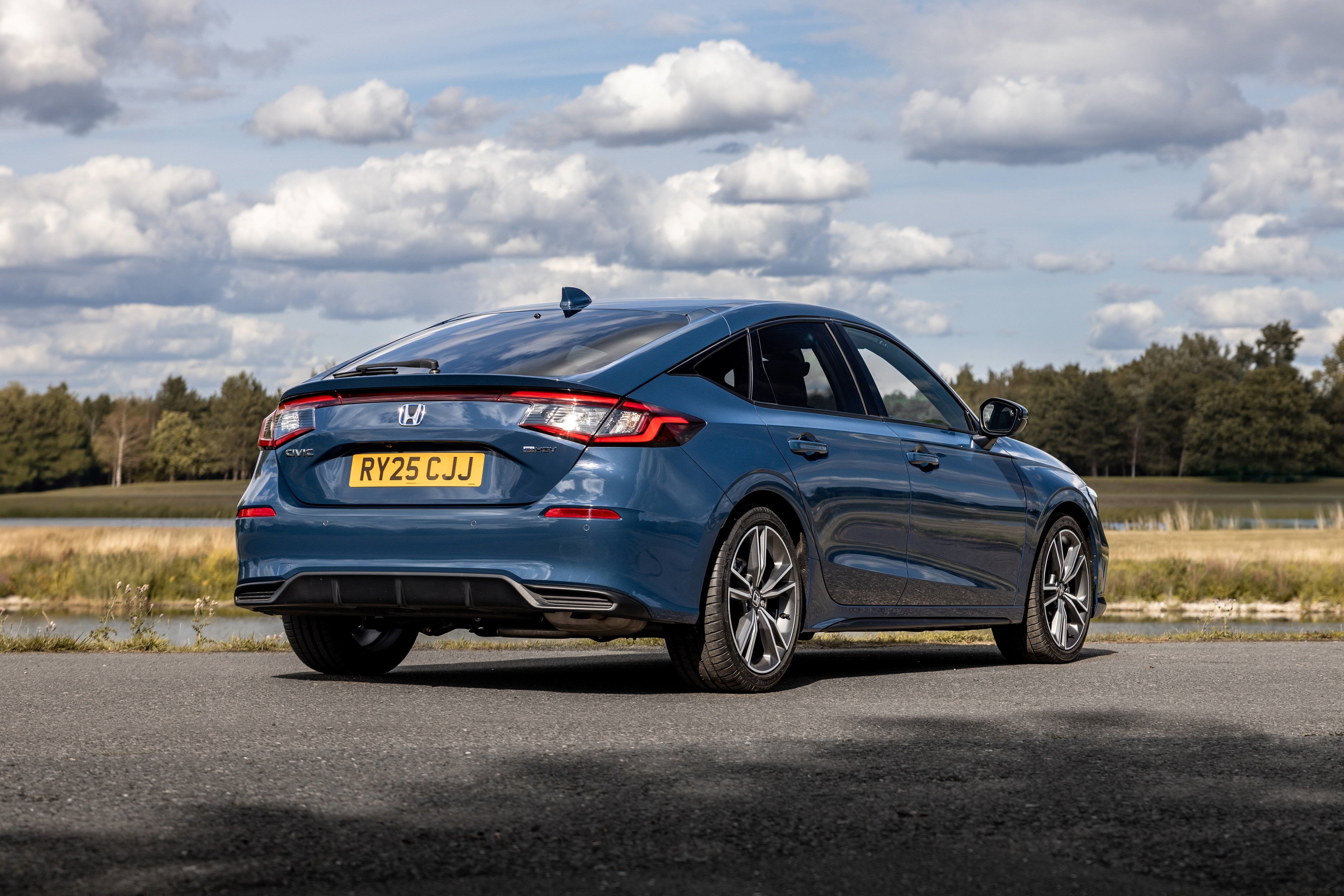 Adeus, novo amigo: Nosso escritor ficou triste ao ver a parte de trás do modelo de teste.