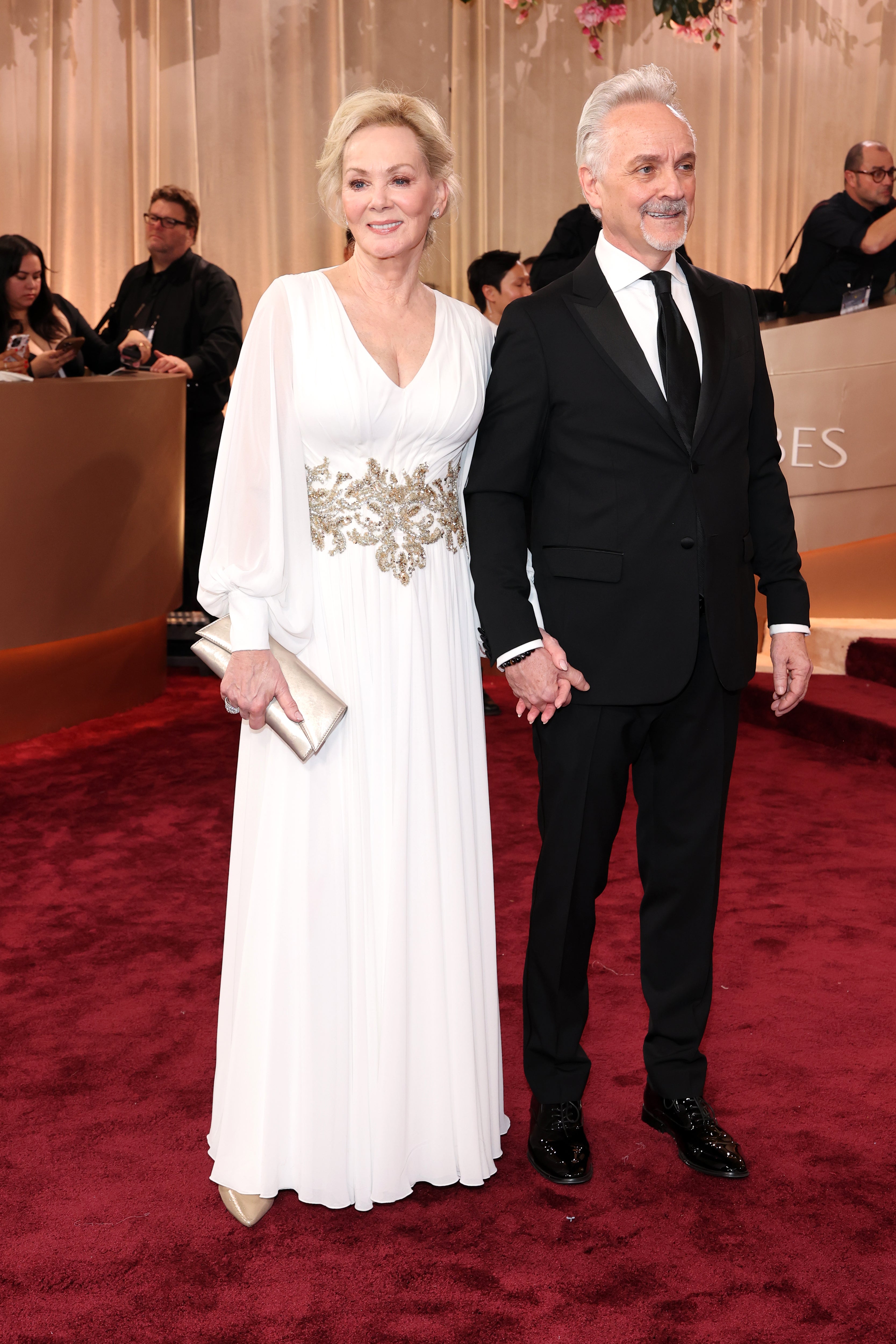 Smart gave a Greek goddess vibe as she posed hand-in-hand with Joe Pacheco