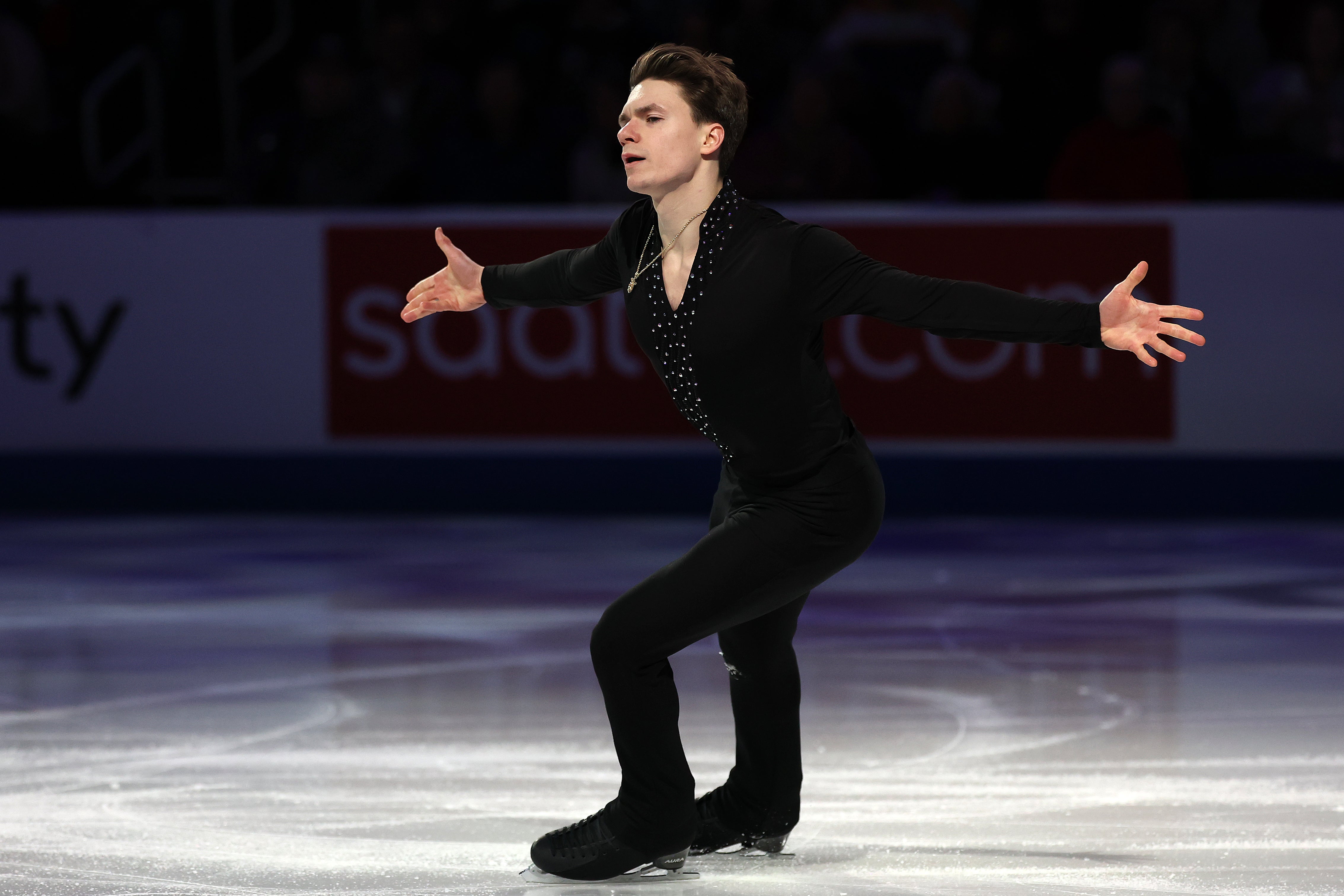 Naumov’s parents, 1994 world champions Vadim Naumov and Evgenia Shishkova, were among the 67 killed in the mid-air collision.