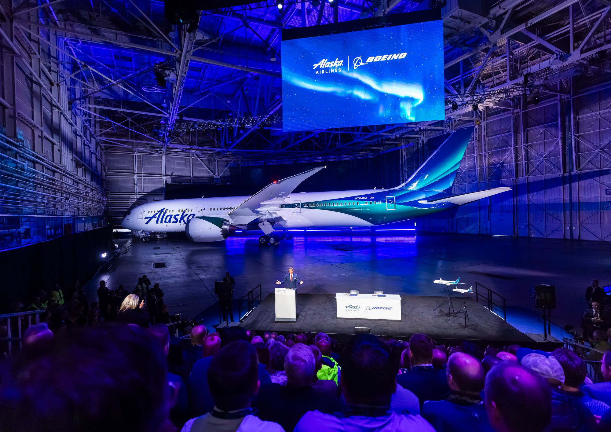 Major US airline unveils its new widebody plane