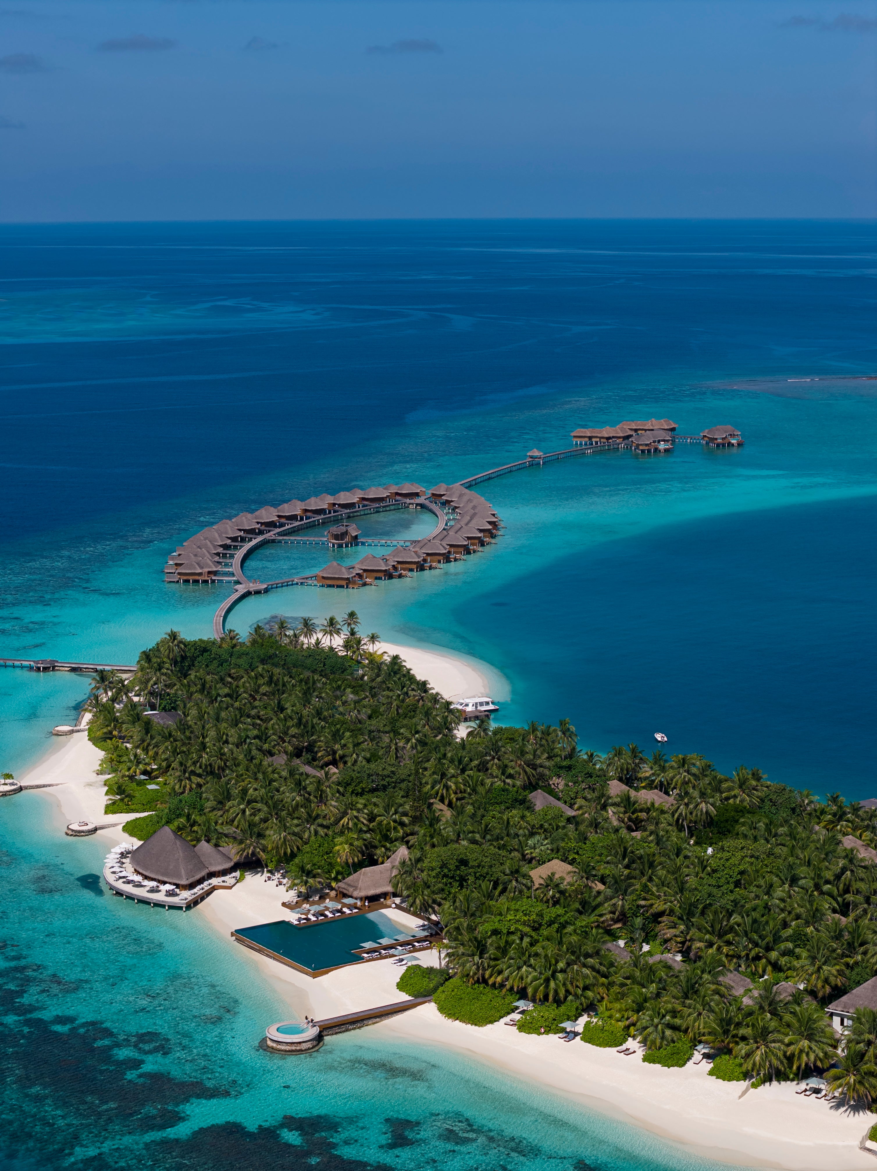 Huvafen Fushi’s idyllic island setting makes for the perfect offgrid escape