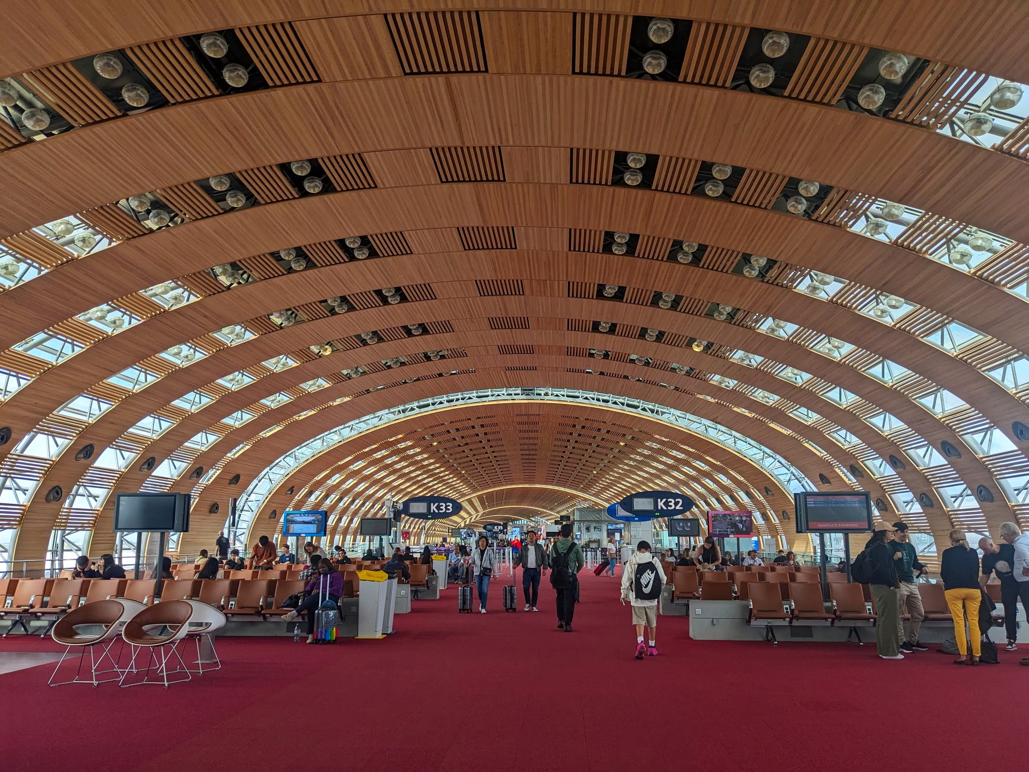 Simon tries to avoid changing planes at Paris Charles de Gaulle airport