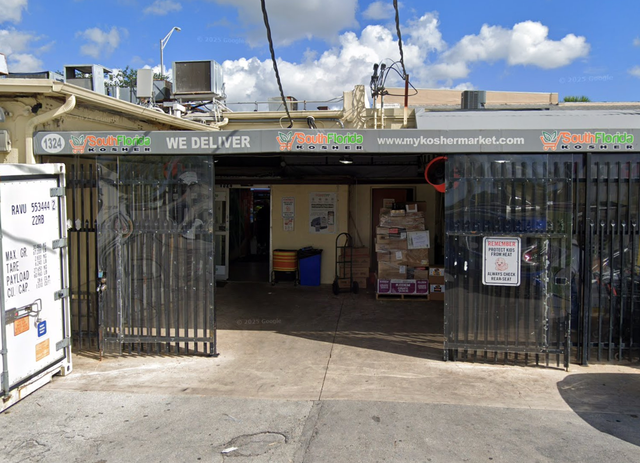 <p>Few details have been released about the investigation into the incident that occurred Friday morning at South Florida Kosher Market, where a person is said to have died in an accident with an industrial dough maker</p>