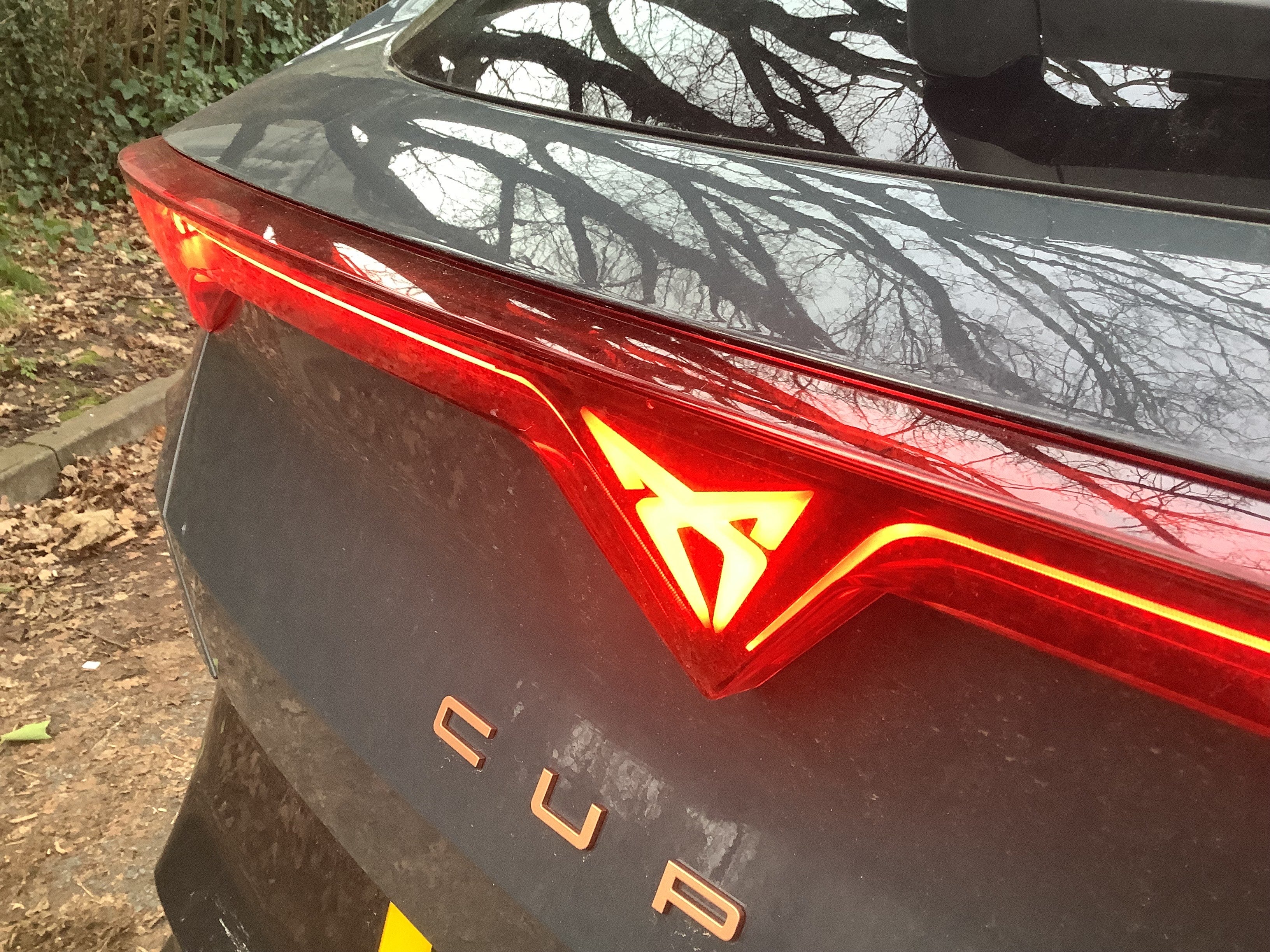The ‘light bar’ illuminated badging on the back is impressive